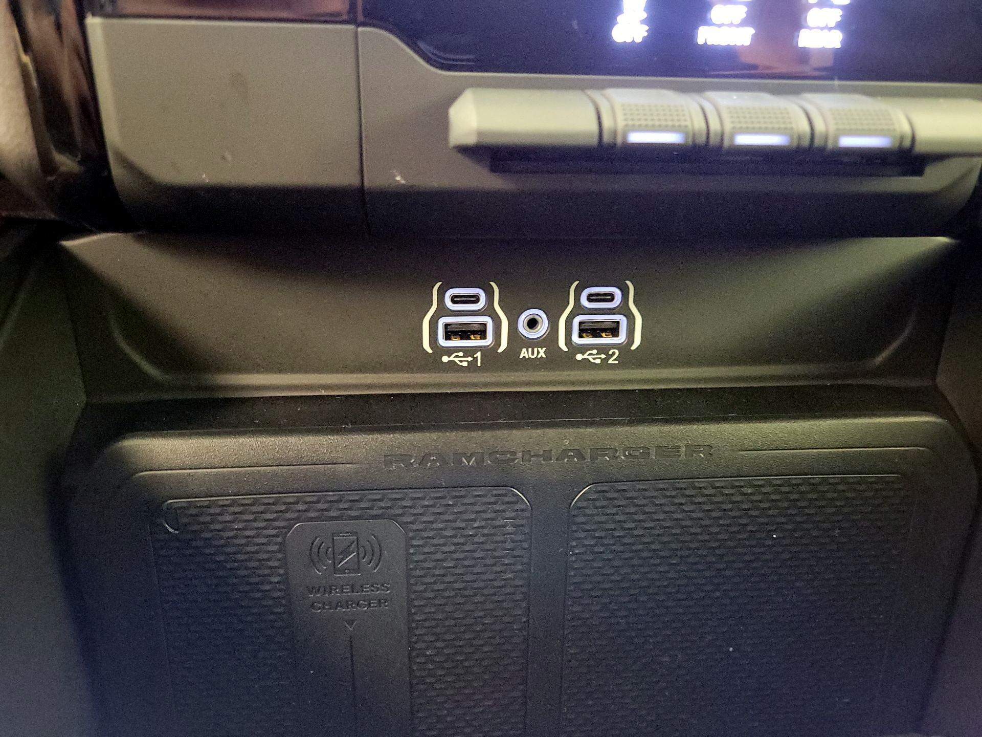 Thumbnail: 2025 RAM 1500 - 19