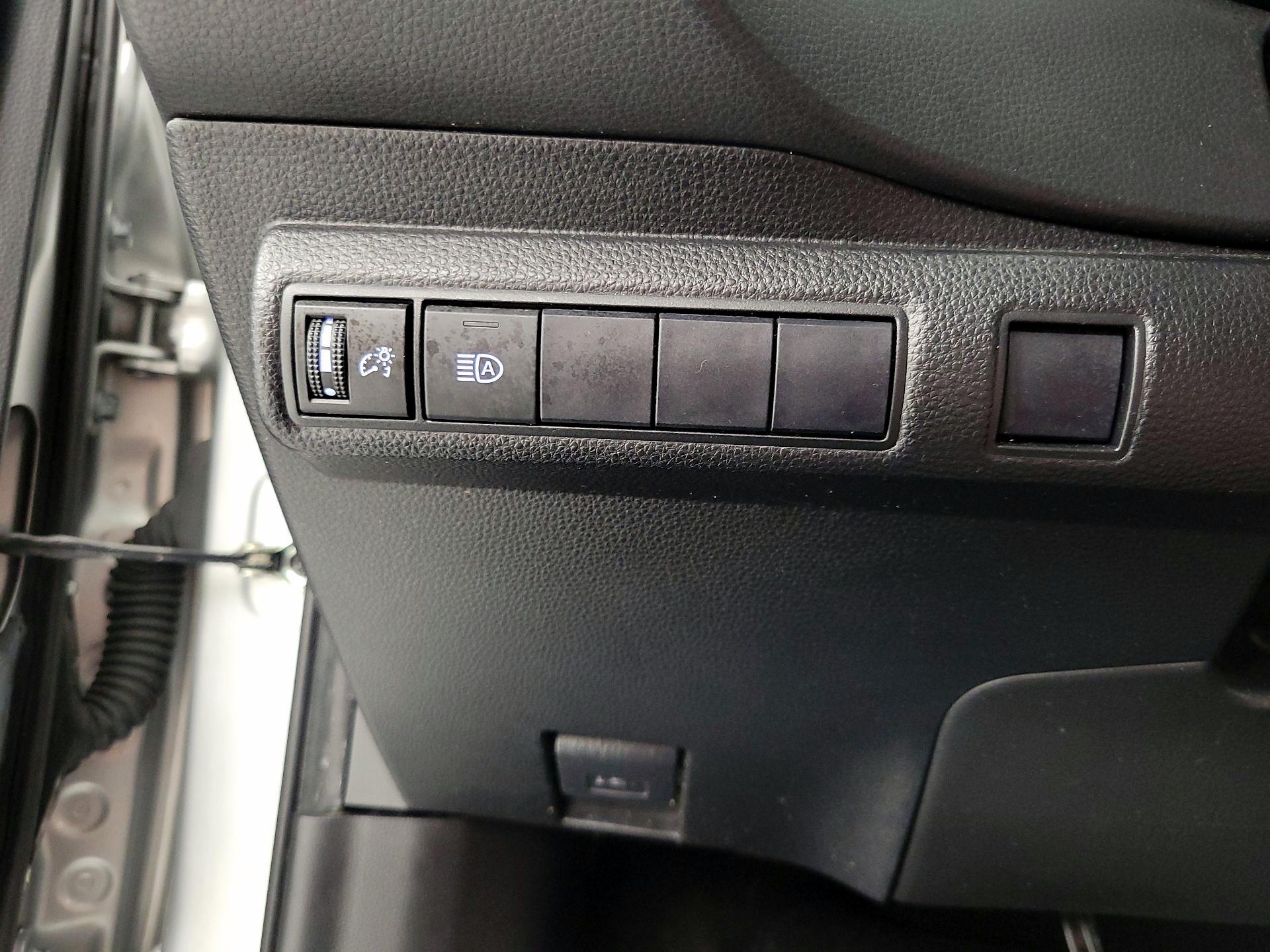 Thumbnail: 2021 Toyota Corolla - 13