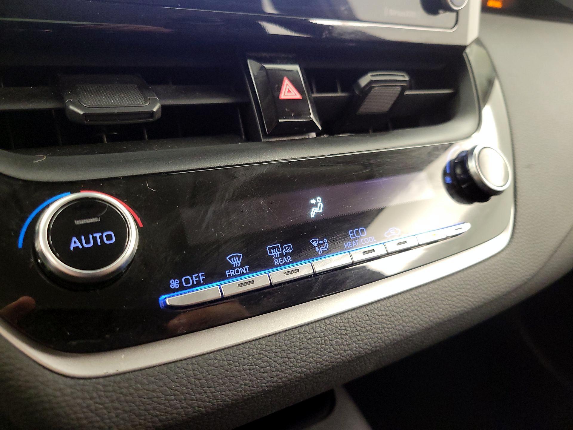 Thumbnail: 2021 Toyota Corolla - 16