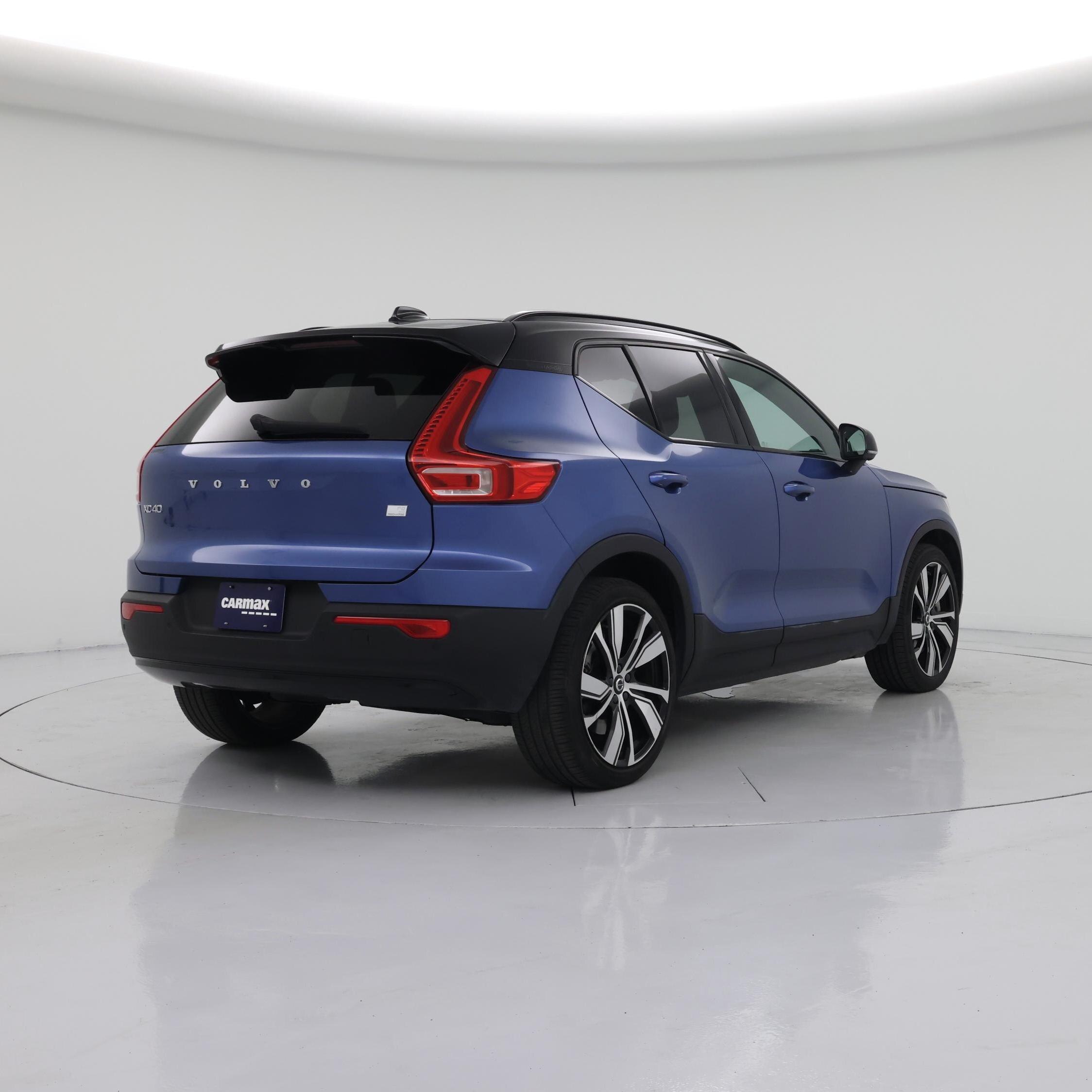 Thumbnail: 2021 Volvo XC40 - 8