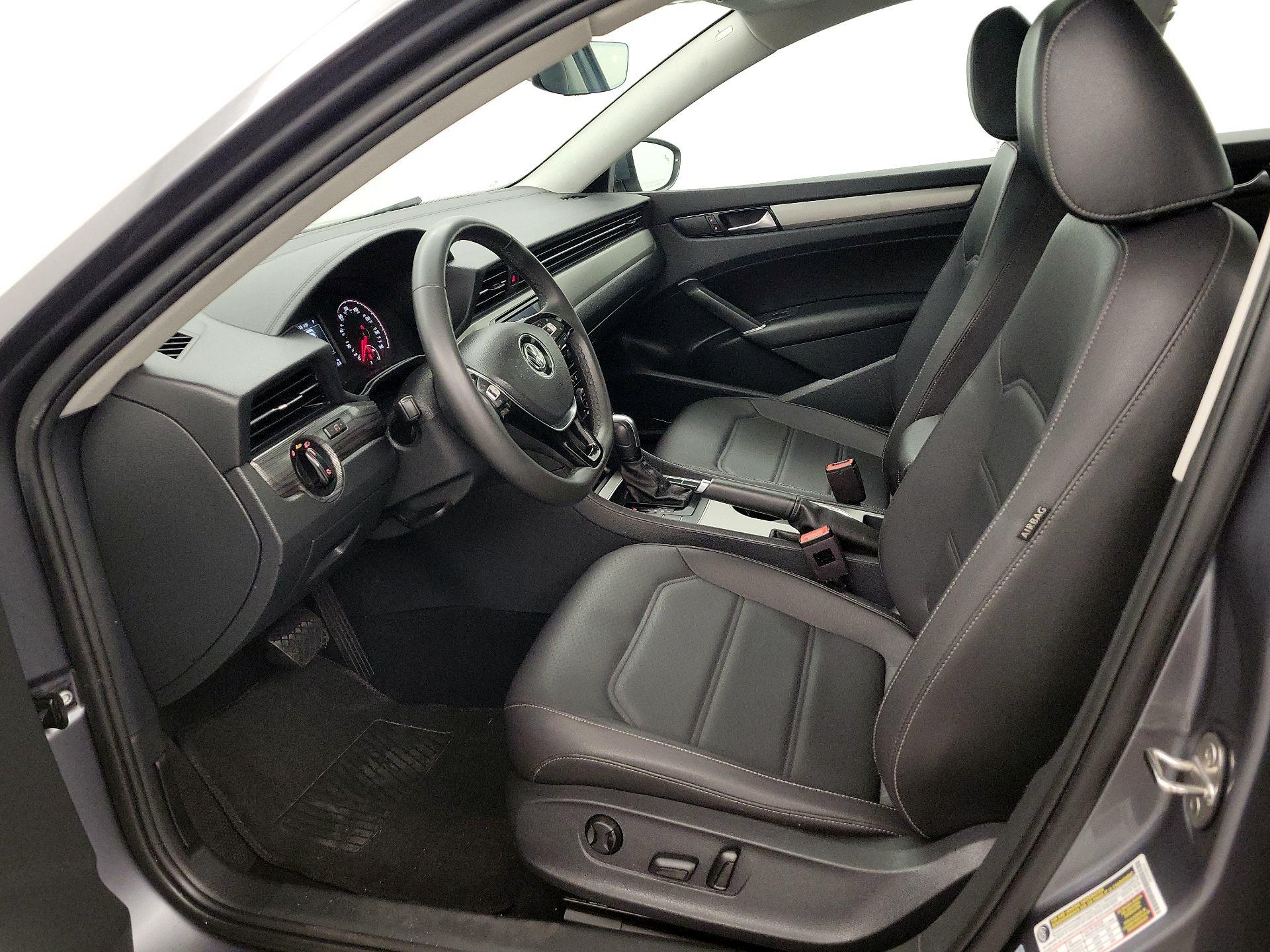 Thumbnail: 2021 Volkswagen Passat - 11