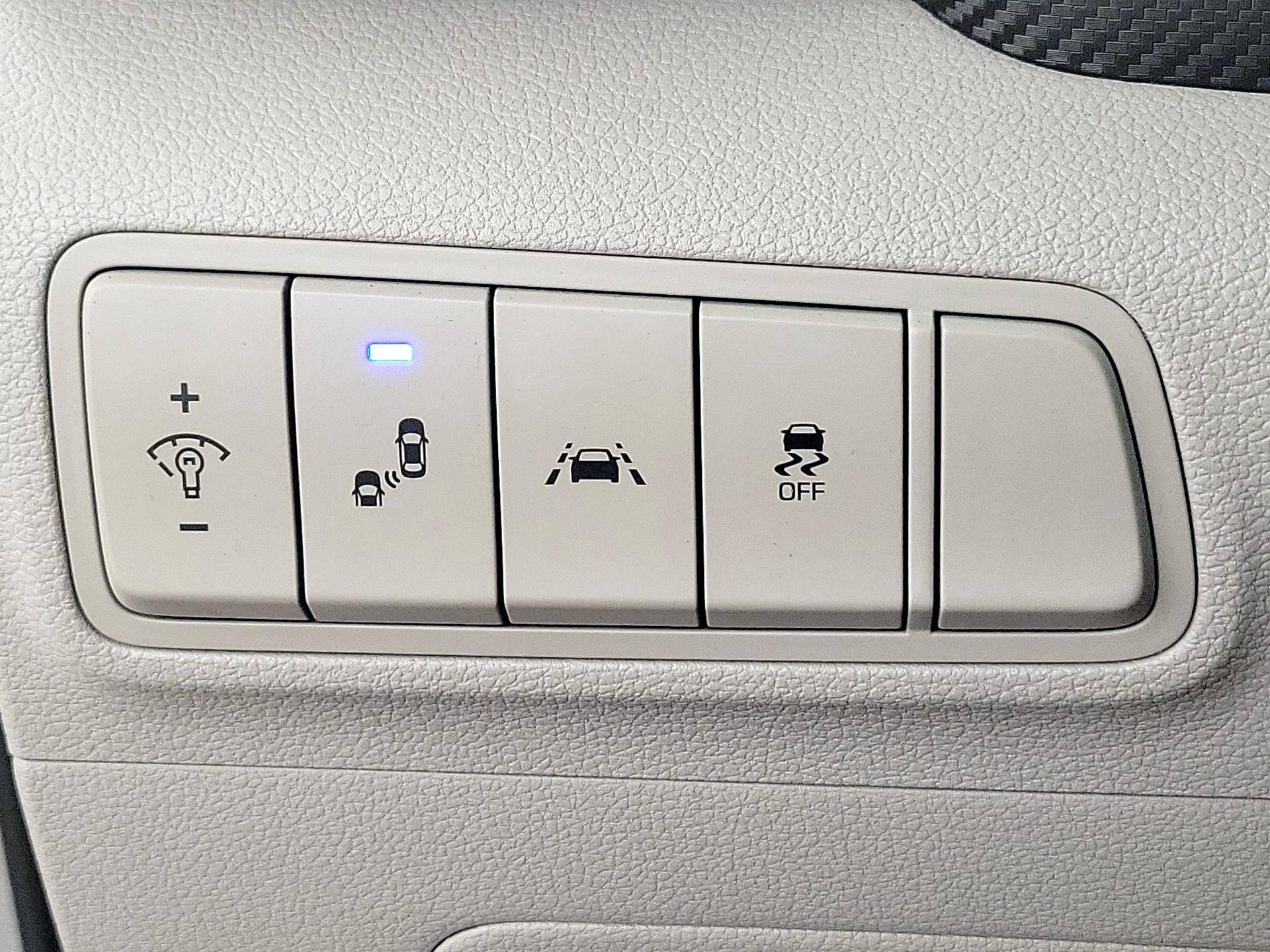 Thumbnail: 2020 Hyundai Tucson - 13