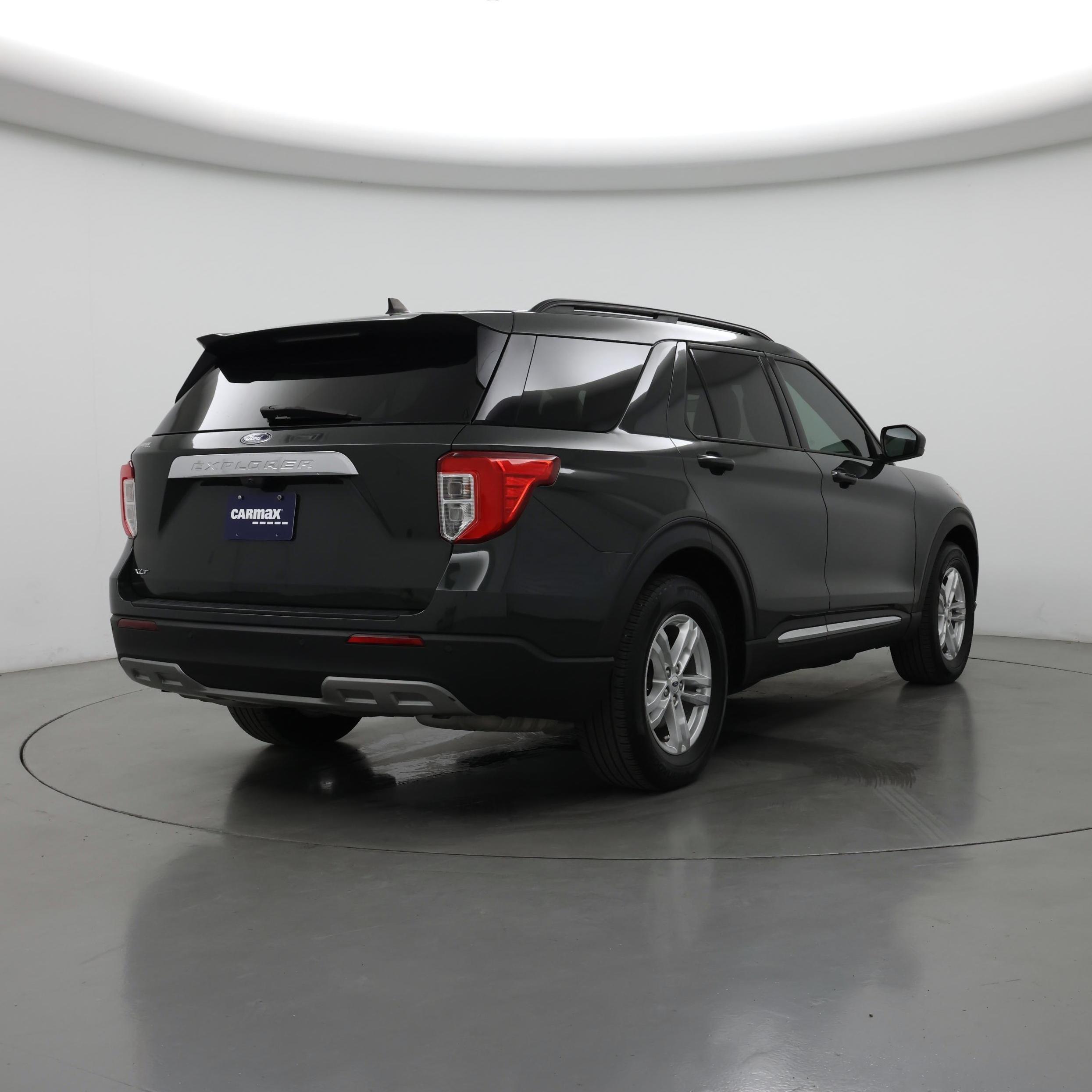 Thumbnail: 2023 Ford Explorer - 8