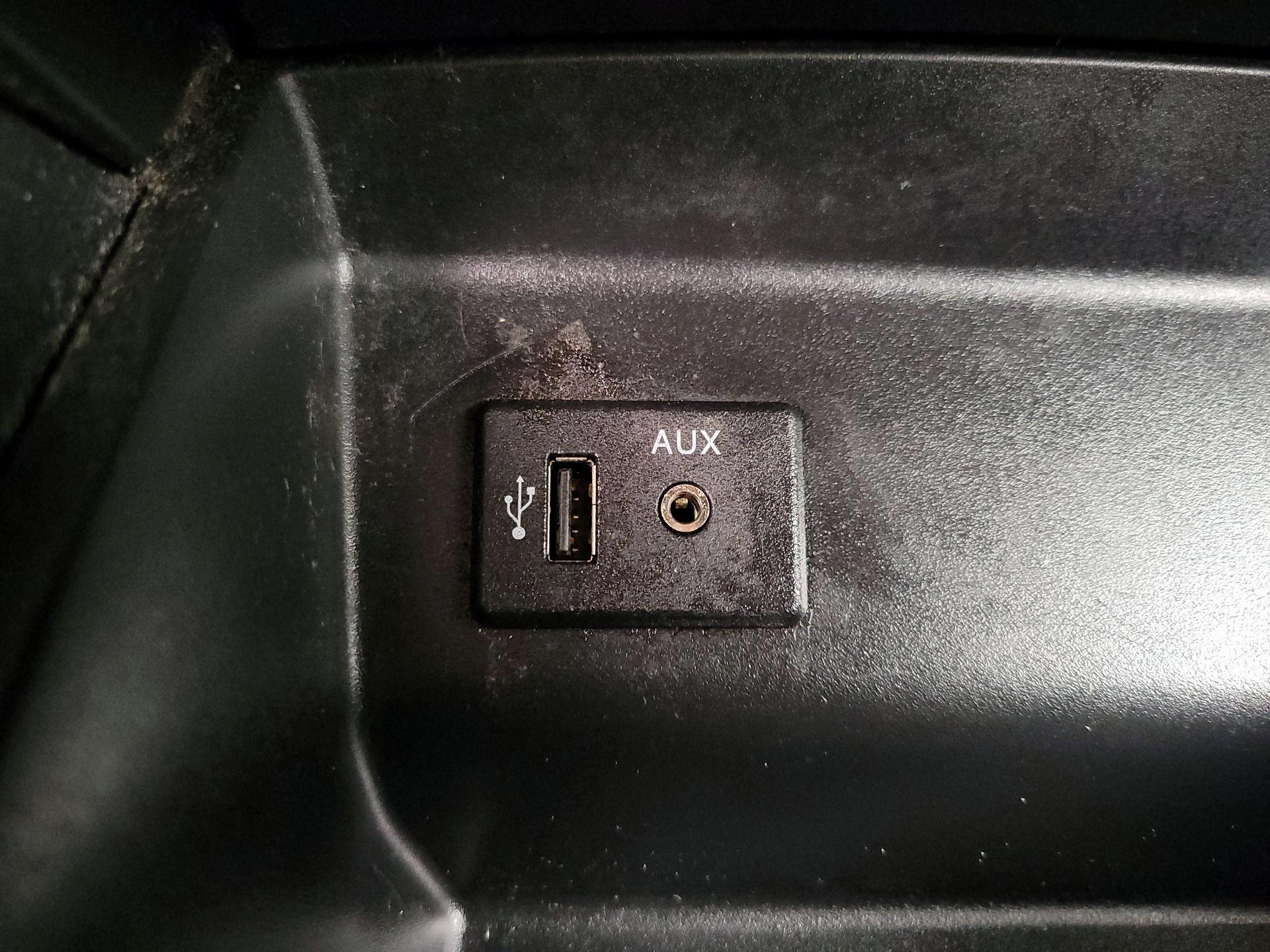 Thumbnail: 2016 Nissan Altima - 18