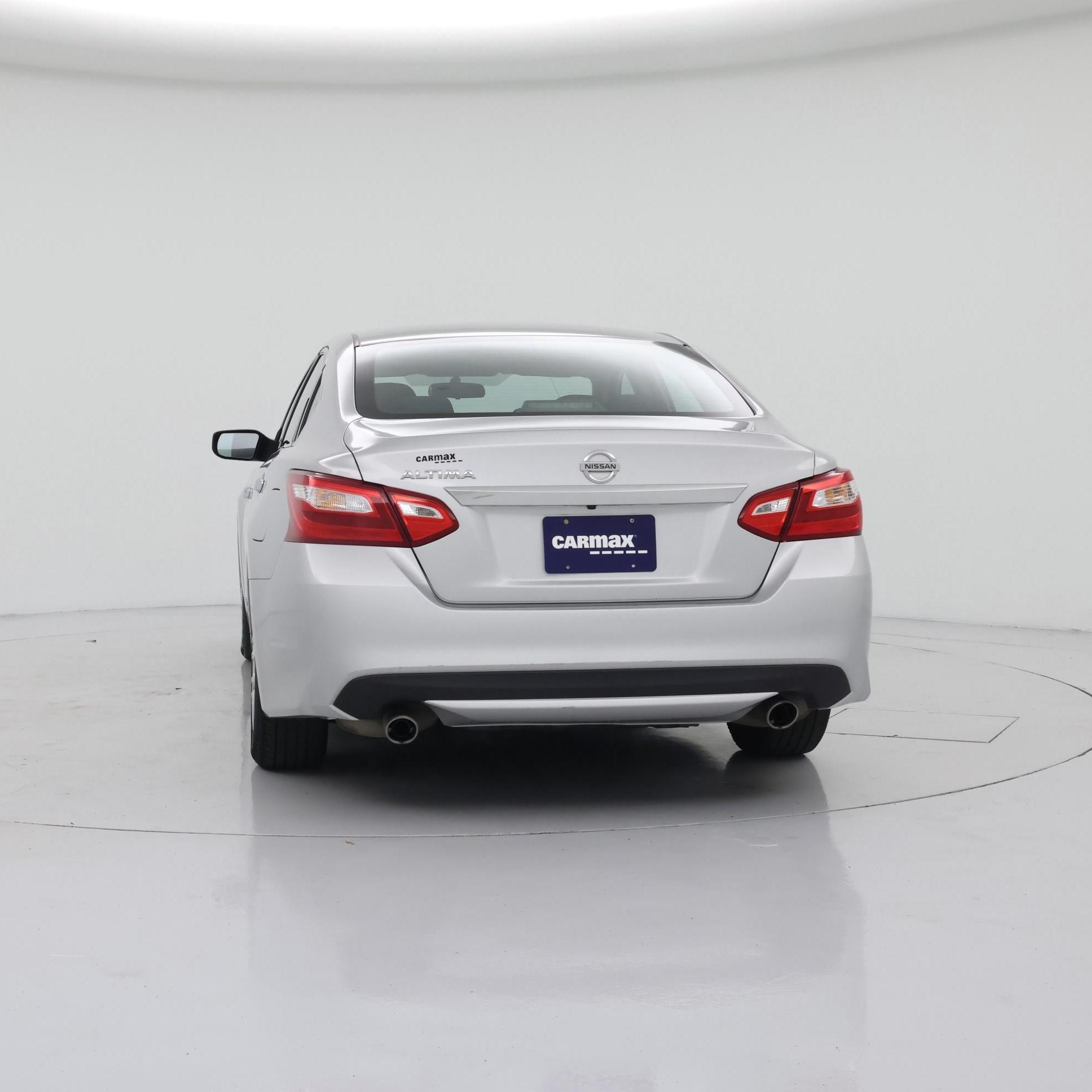 Thumbnail: 2016 Nissan Altima - 6