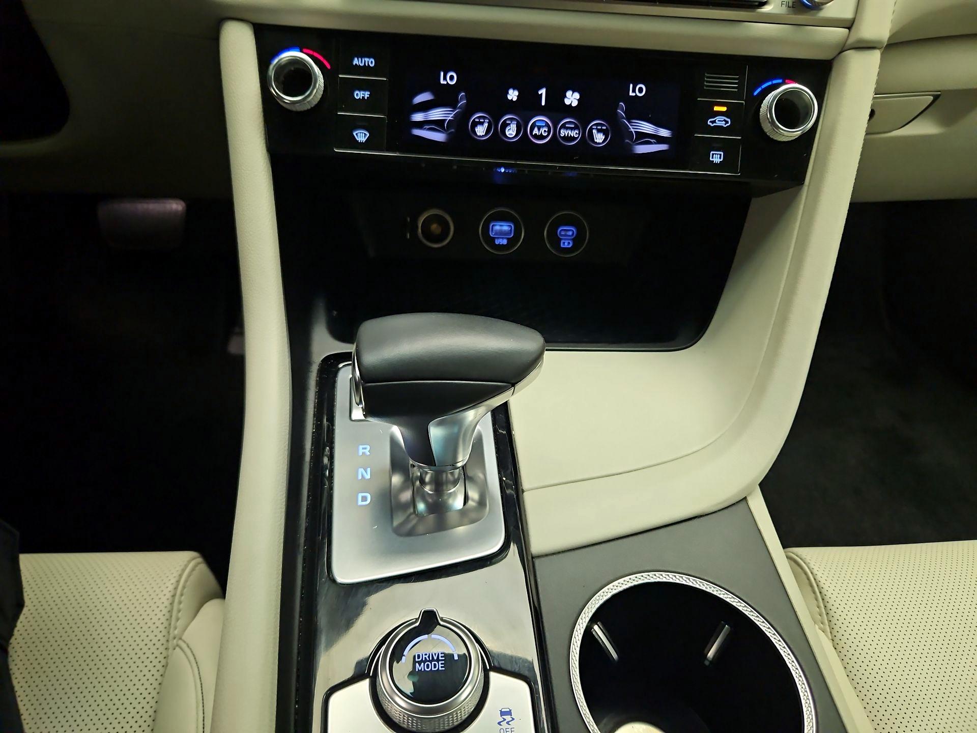 Thumbnail: 2025 Genesis G70 - 17