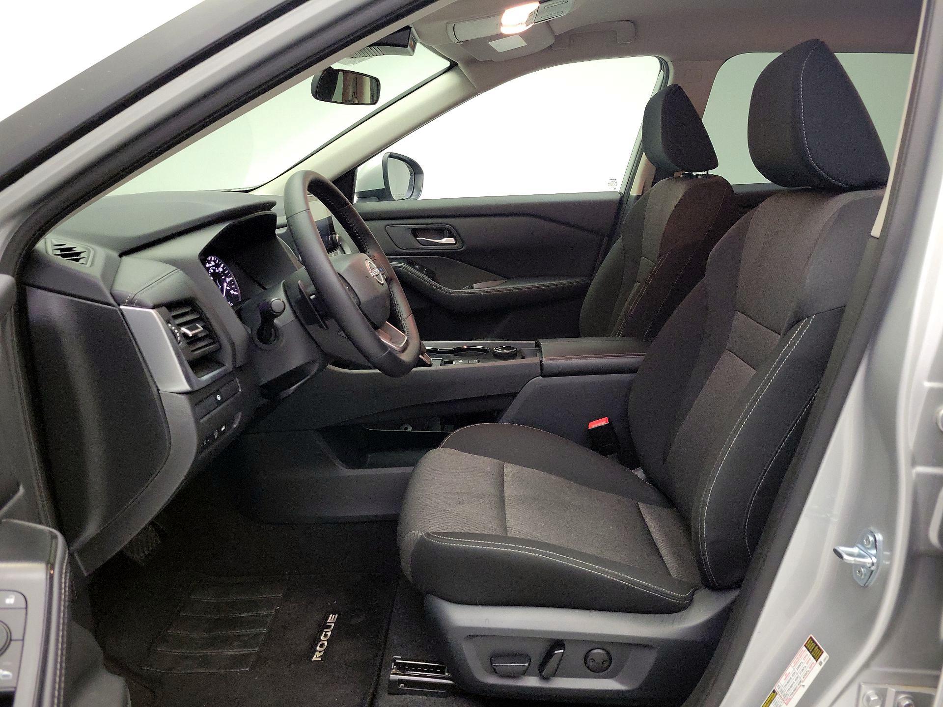 Thumbnail: 2025 Nissan Rogue - 11