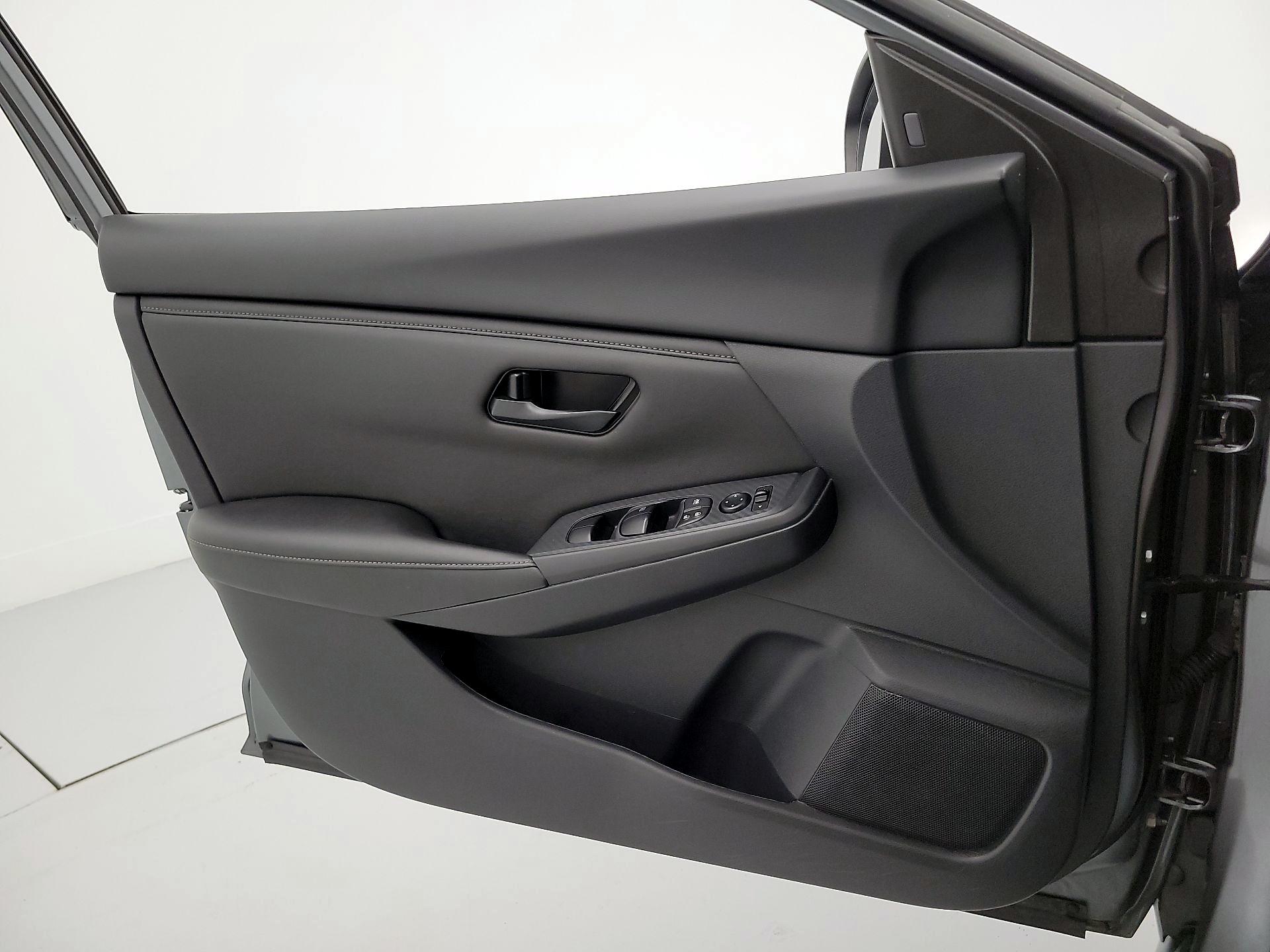 Thumbnail: 2025 Nissan Sentra - 12