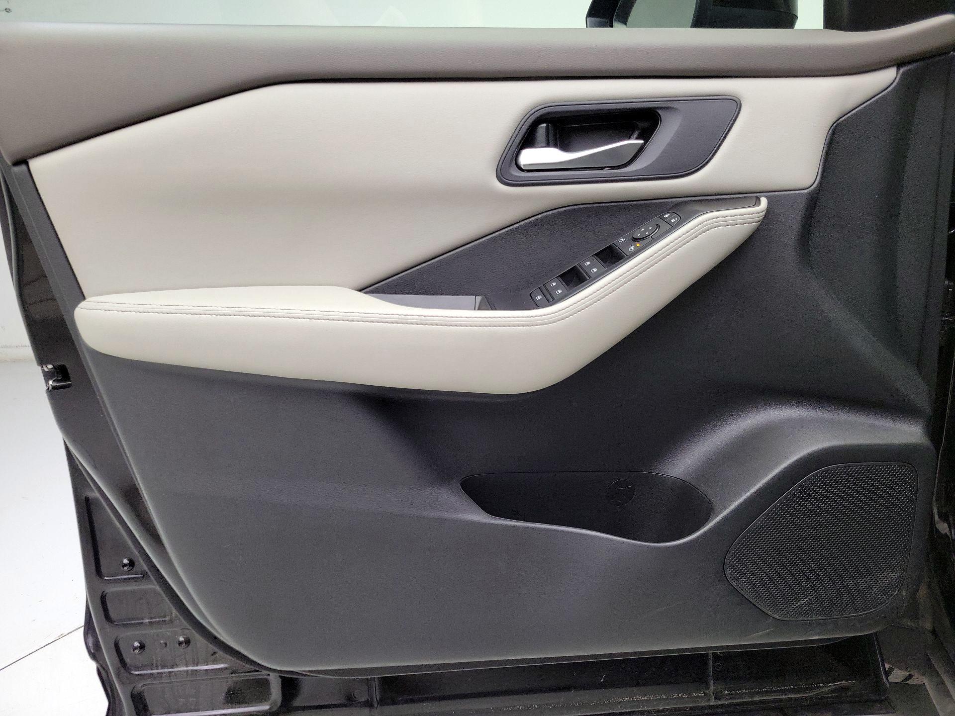 Thumbnail: 2025 Nissan Rogue - 12