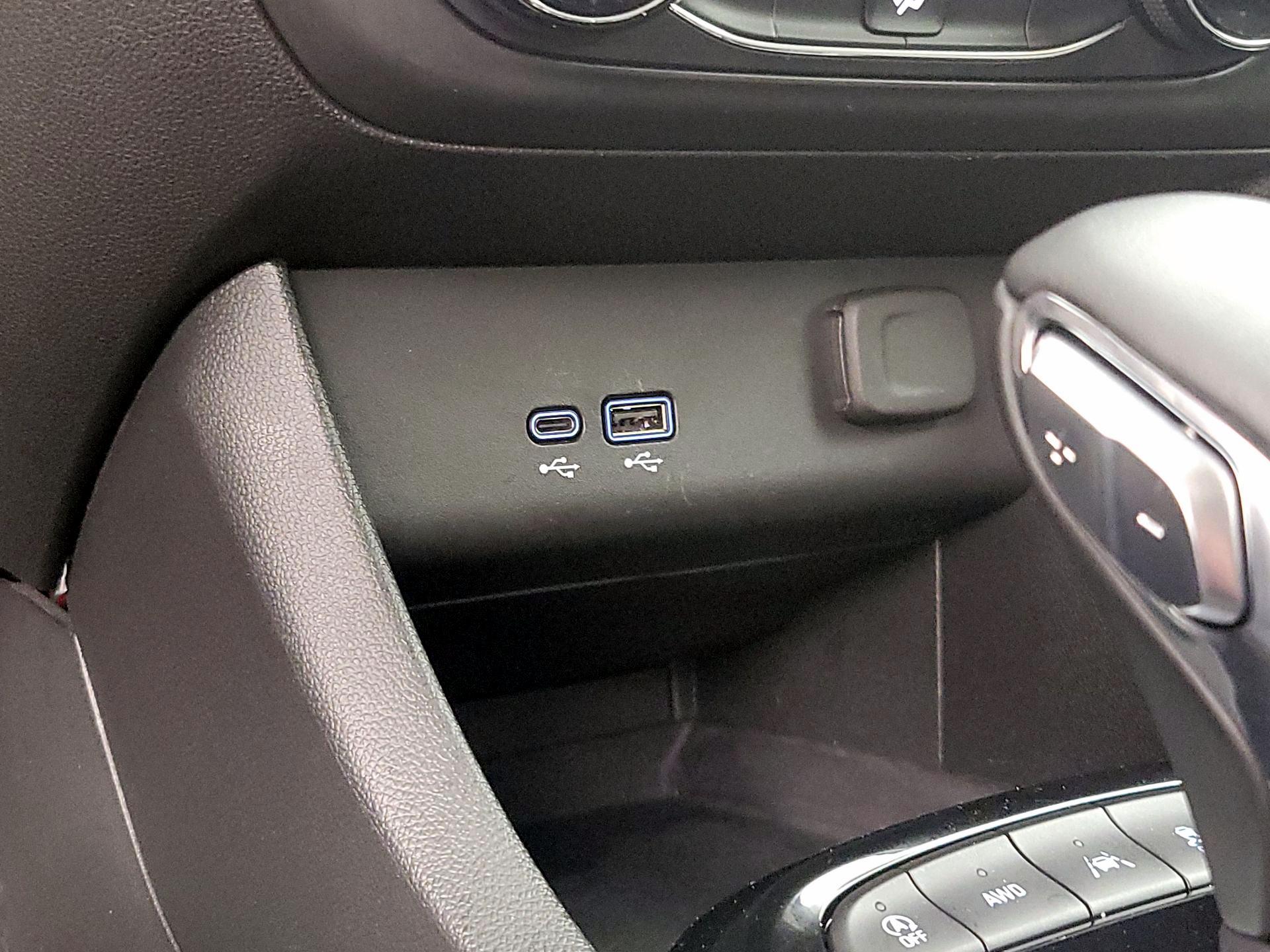 Thumbnail: 2025 Buick Encore GX - 18