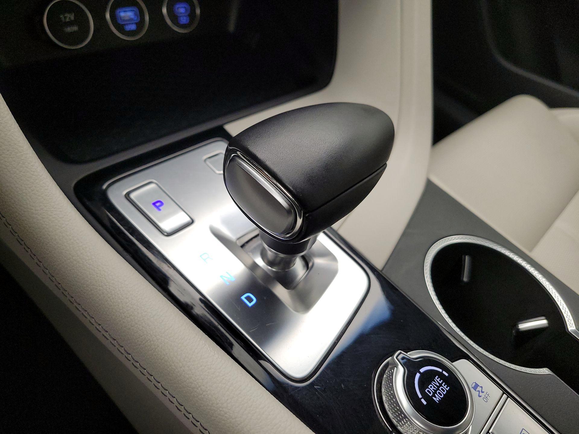 Thumbnail: 2025 Genesis G70 - 18