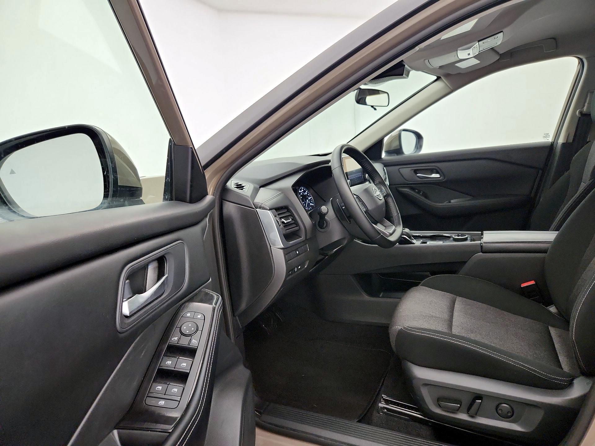 Thumbnail: 2025 Nissan Rogue - 11