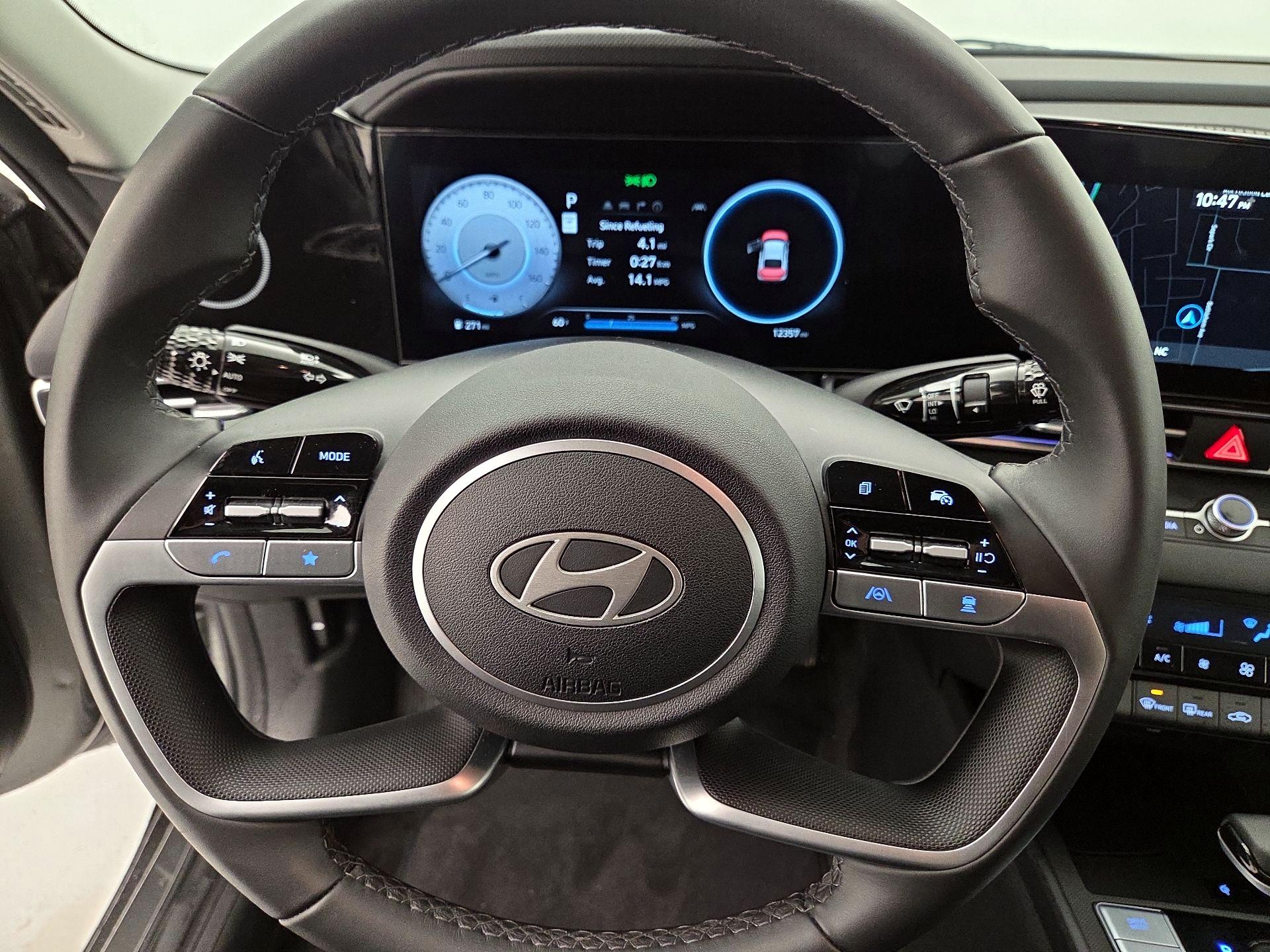 Thumbnail: 2025 Hyundai Elantra - 10