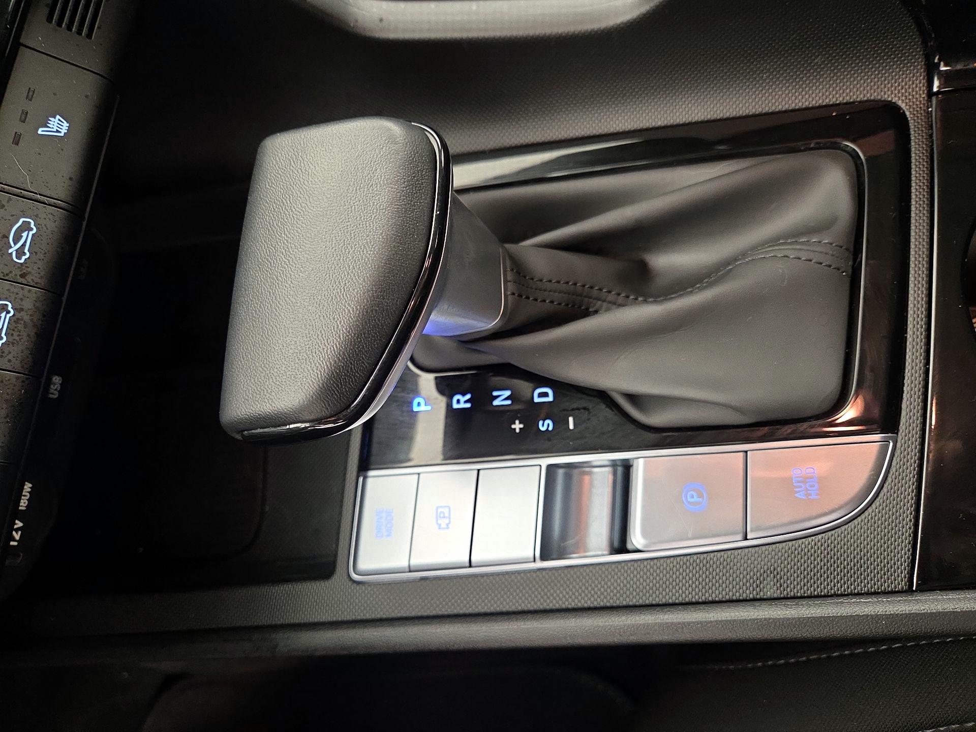 Thumbnail: 2025 Hyundai Elantra - 18