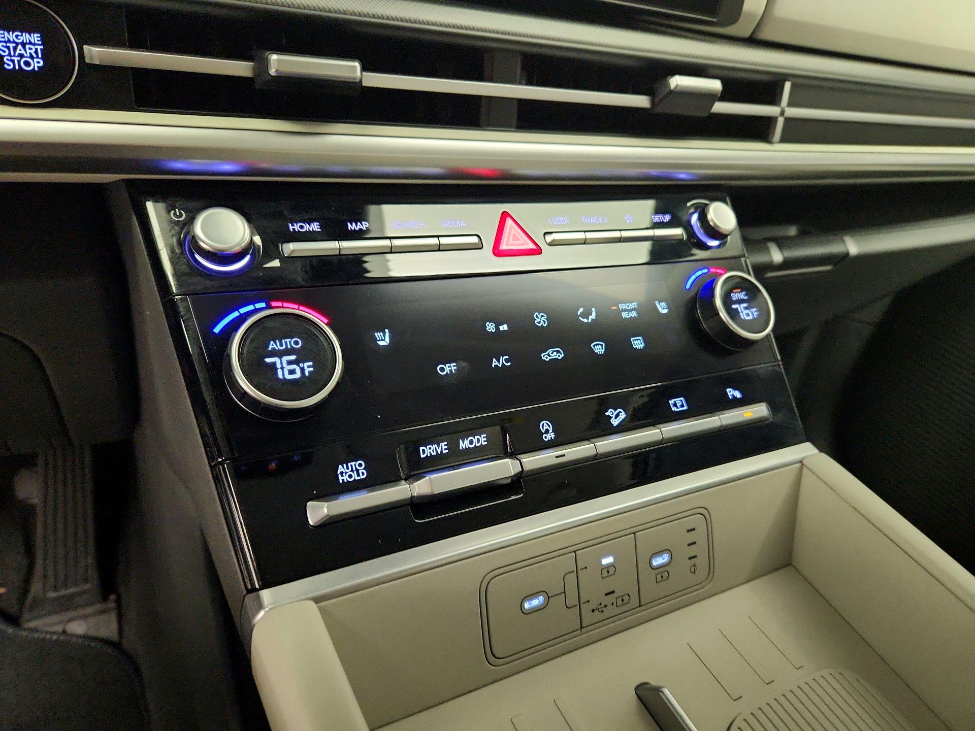 Thumbnail: 2025 Hyundai Santa Fe - 16