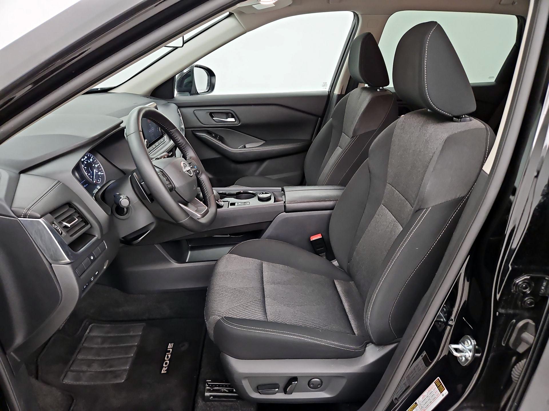 Thumbnail: 2025 Nissan Rogue - 11