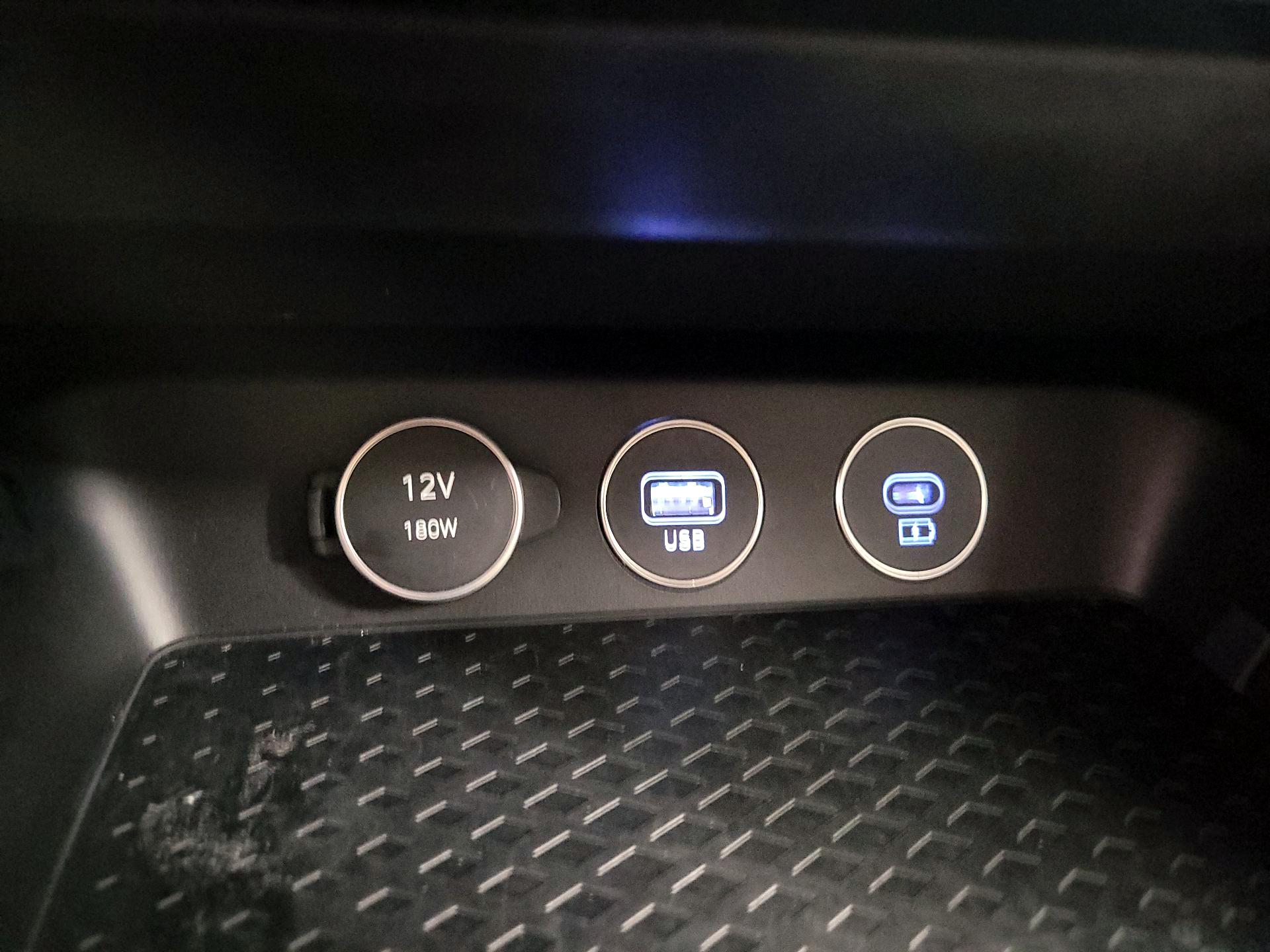 Thumbnail: 2025 Genesis G70 - 19