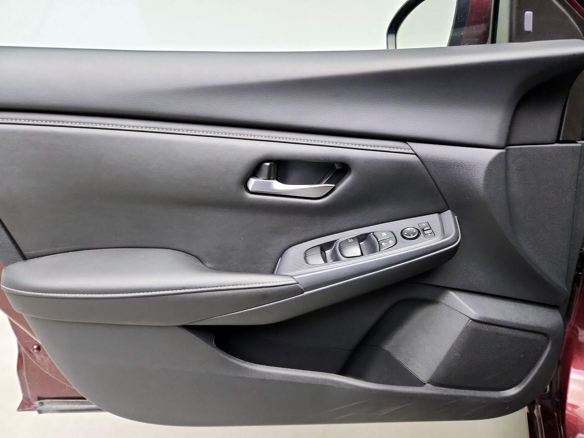 Thumbnail: 2025 Nissan Sentra - 12