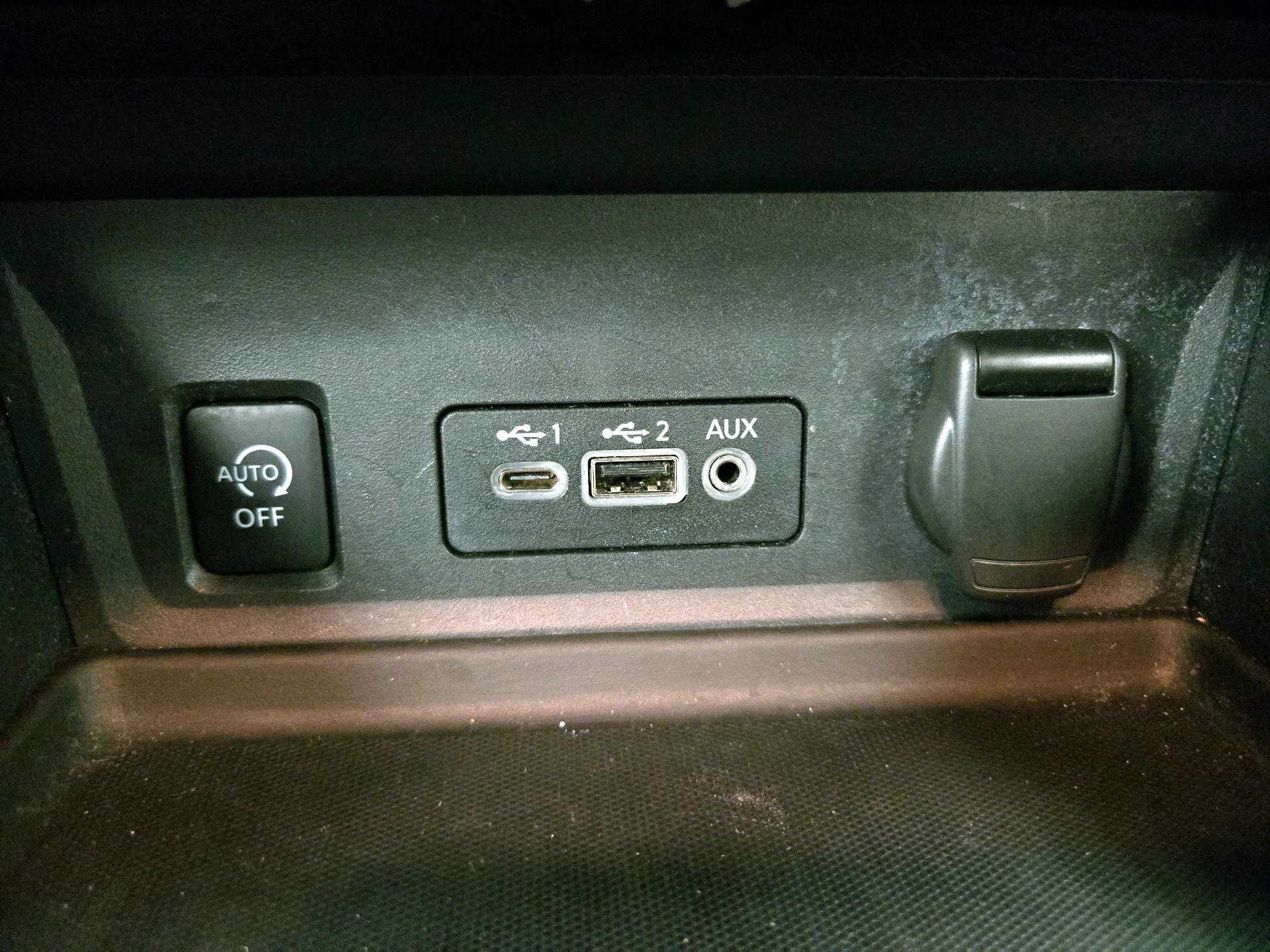 Thumbnail: 2025 Nissan Sentra - 18