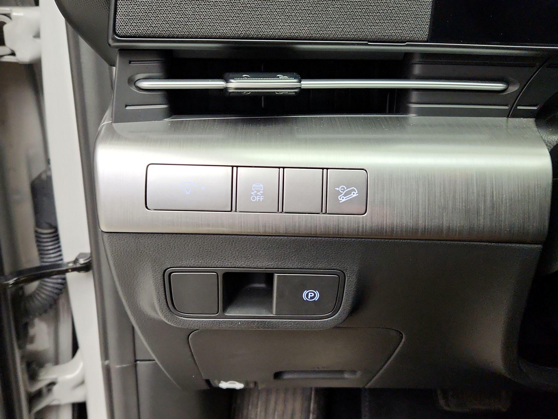 Thumbnail: 2025 Hyundai Kona - 13