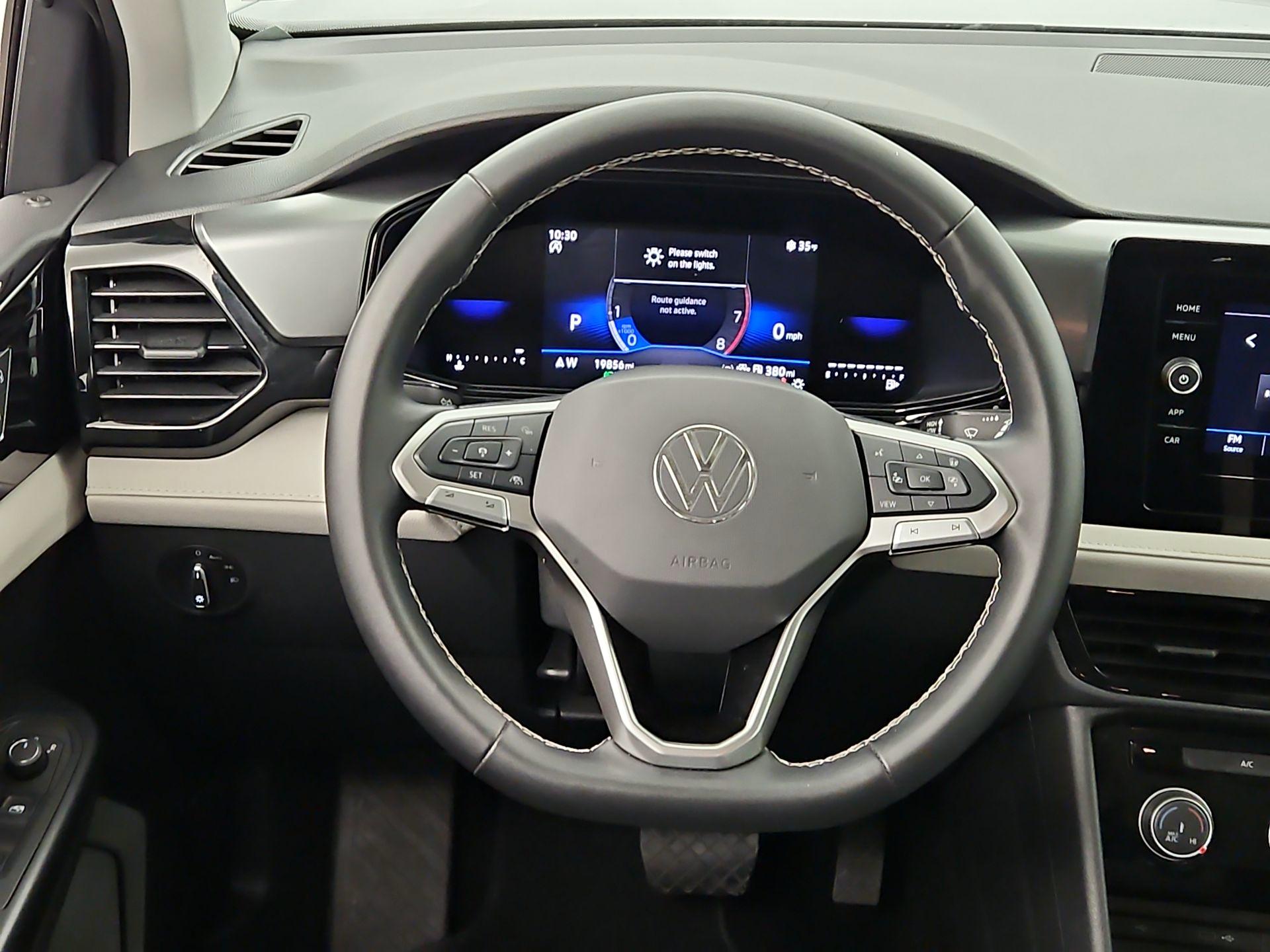 Thumbnail: 2025 Volkswagen Taos - 10