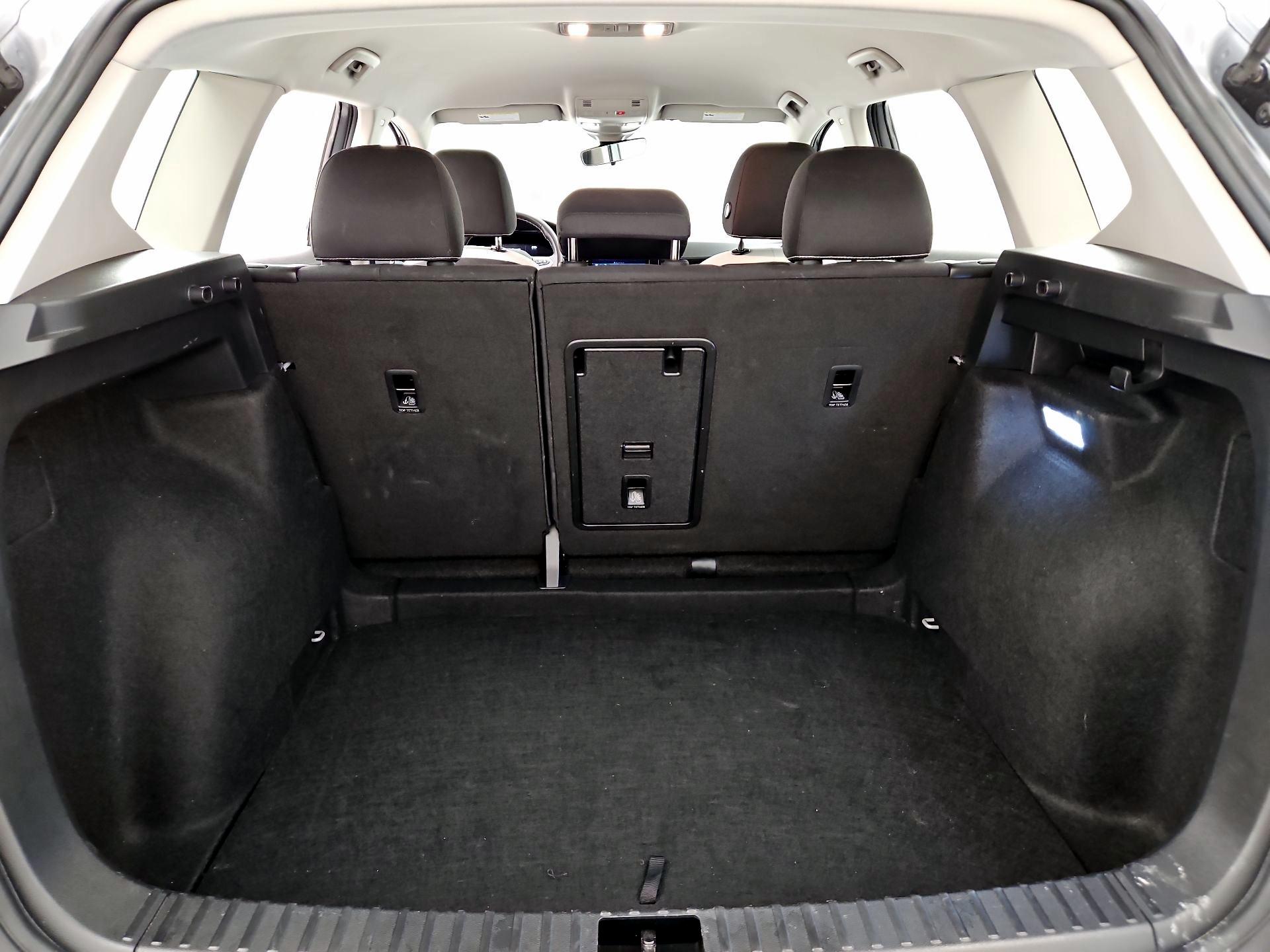 Thumbnail: 2025 Volkswagen Taos - 20