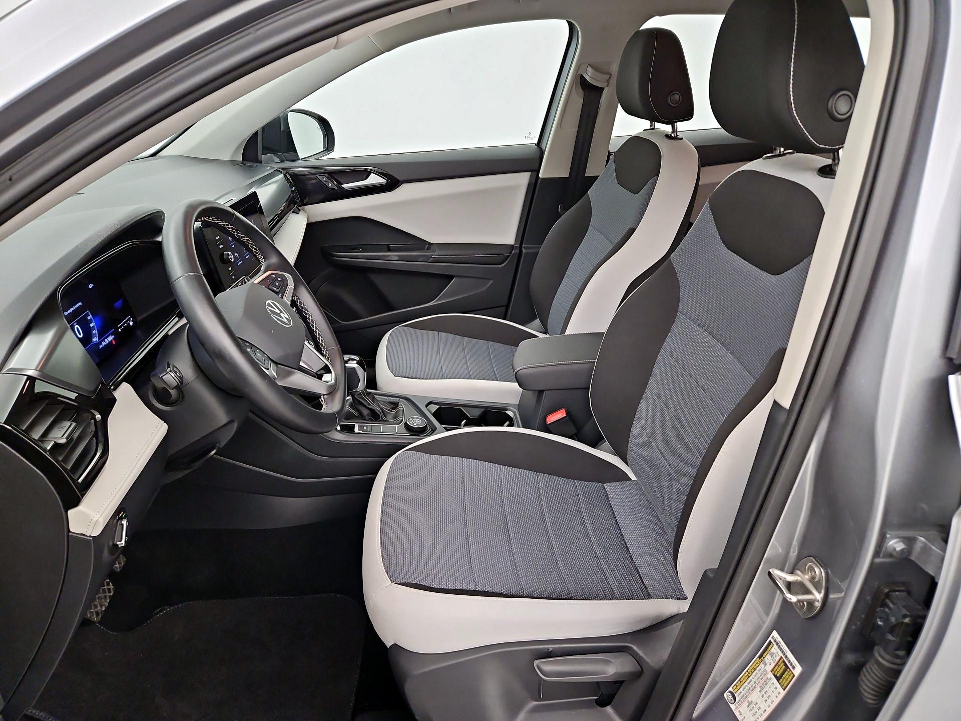 Thumbnail: 2025 Volkswagen Taos - 11