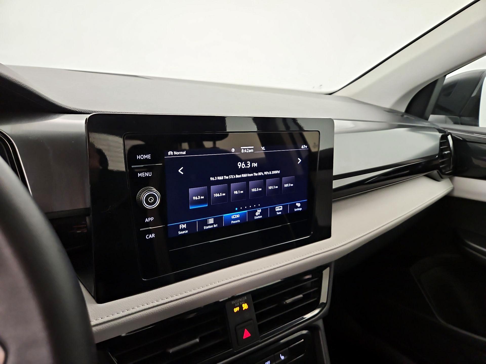 Thumbnail: 2025 Volkswagen Taos - 15