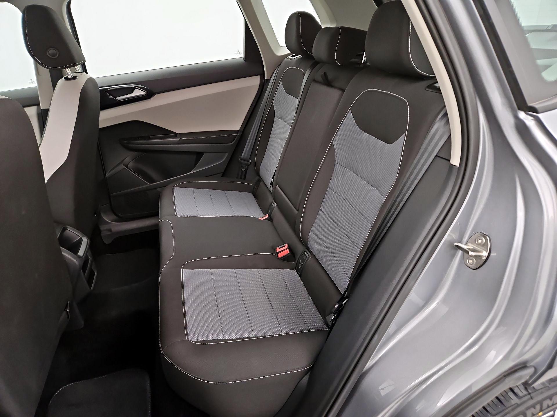 Thumbnail: 2025 Volkswagen Taos - 19