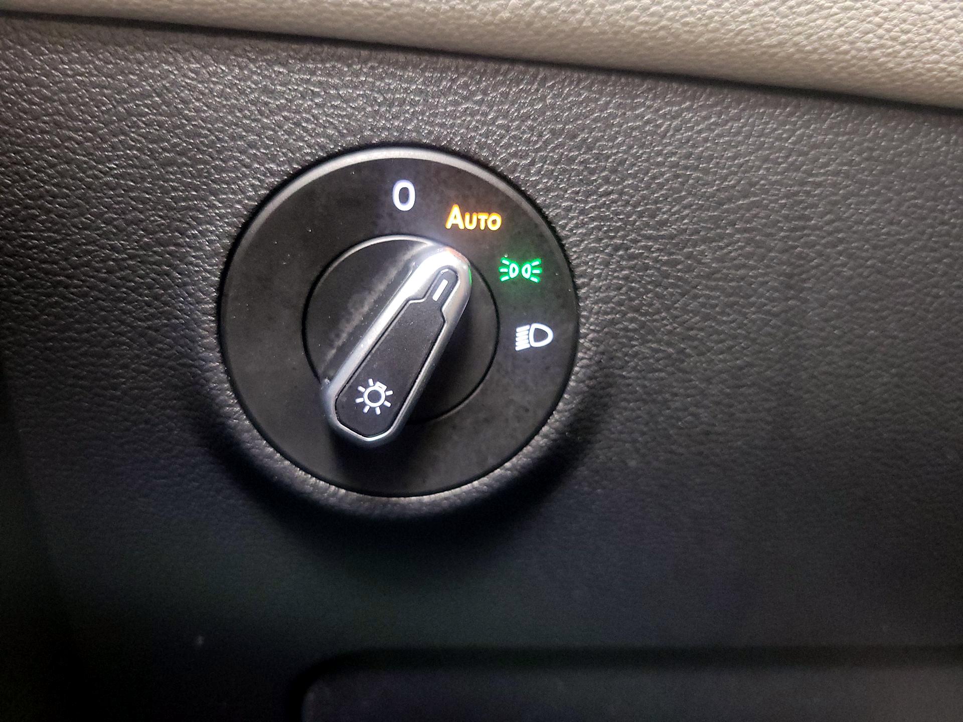 Thumbnail: 2025 Volkswagen Taos - 13