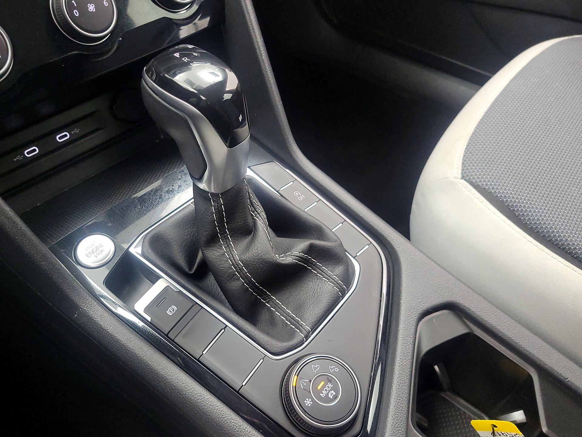 Thumbnail: 2025 Volkswagen Taos - 17