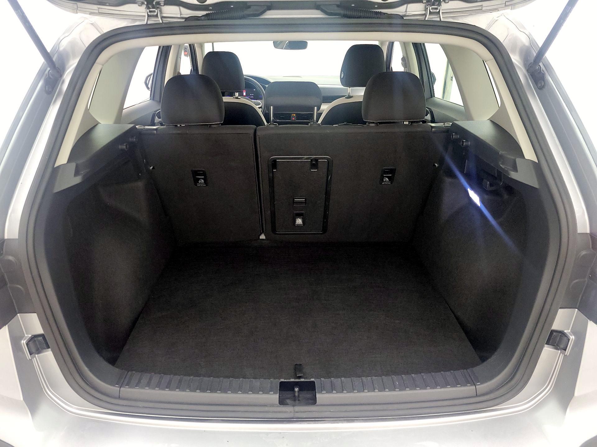 Thumbnail: 2025 Volkswagen Taos - 20