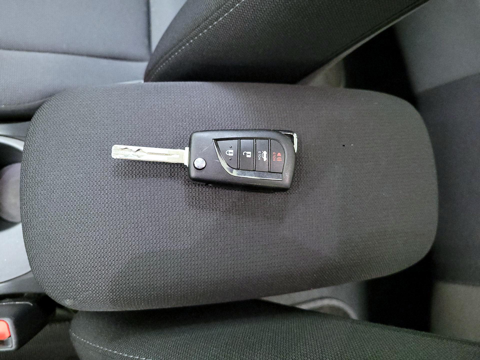 Thumbnail: 2025 Toyota Corolla - 20