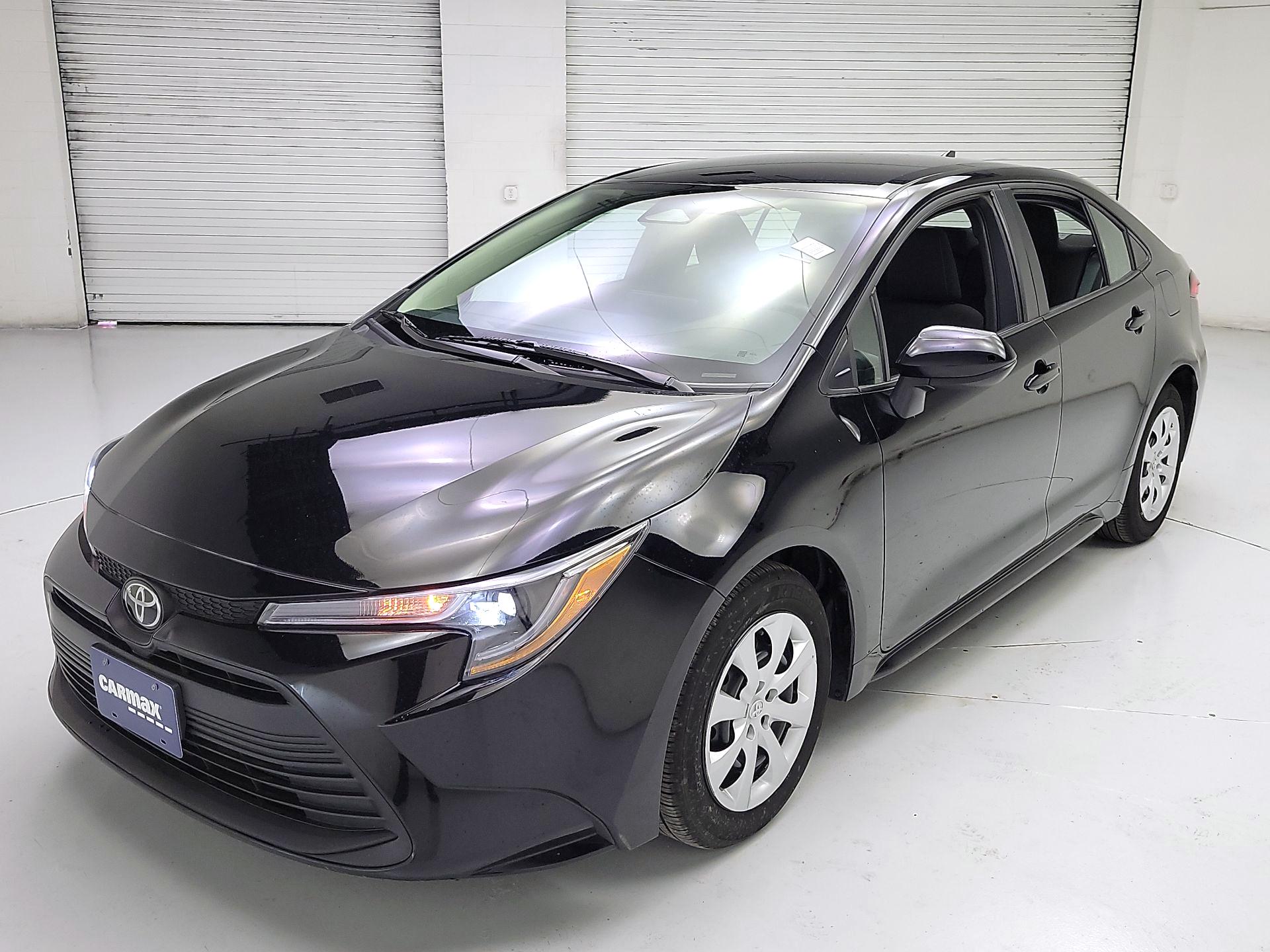 Thumbnail: 2025 Toyota Corolla - 3