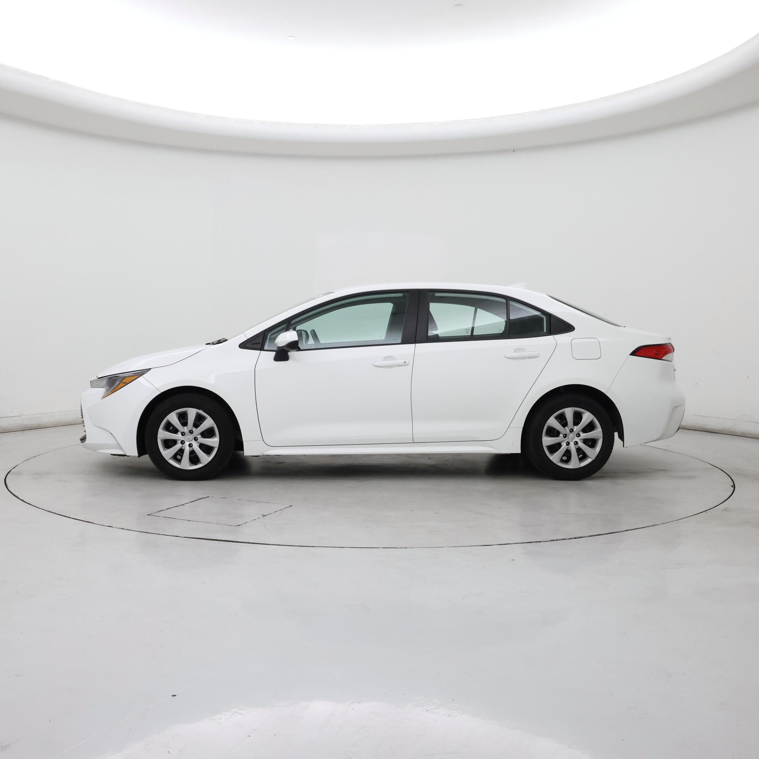 Thumbnail: 2025 Toyota Corolla - 3