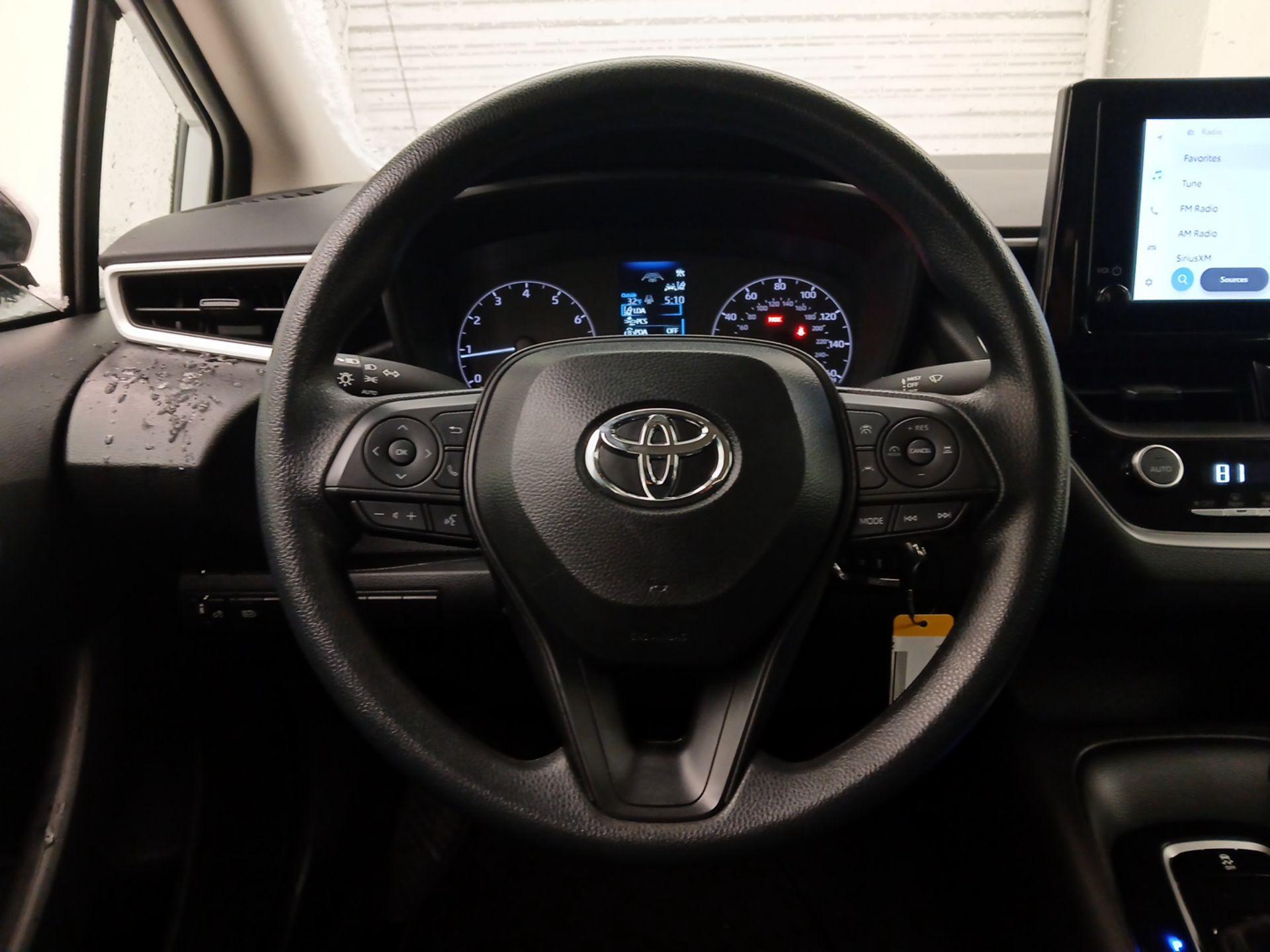 Thumbnail: 2025 Toyota Corolla - 10