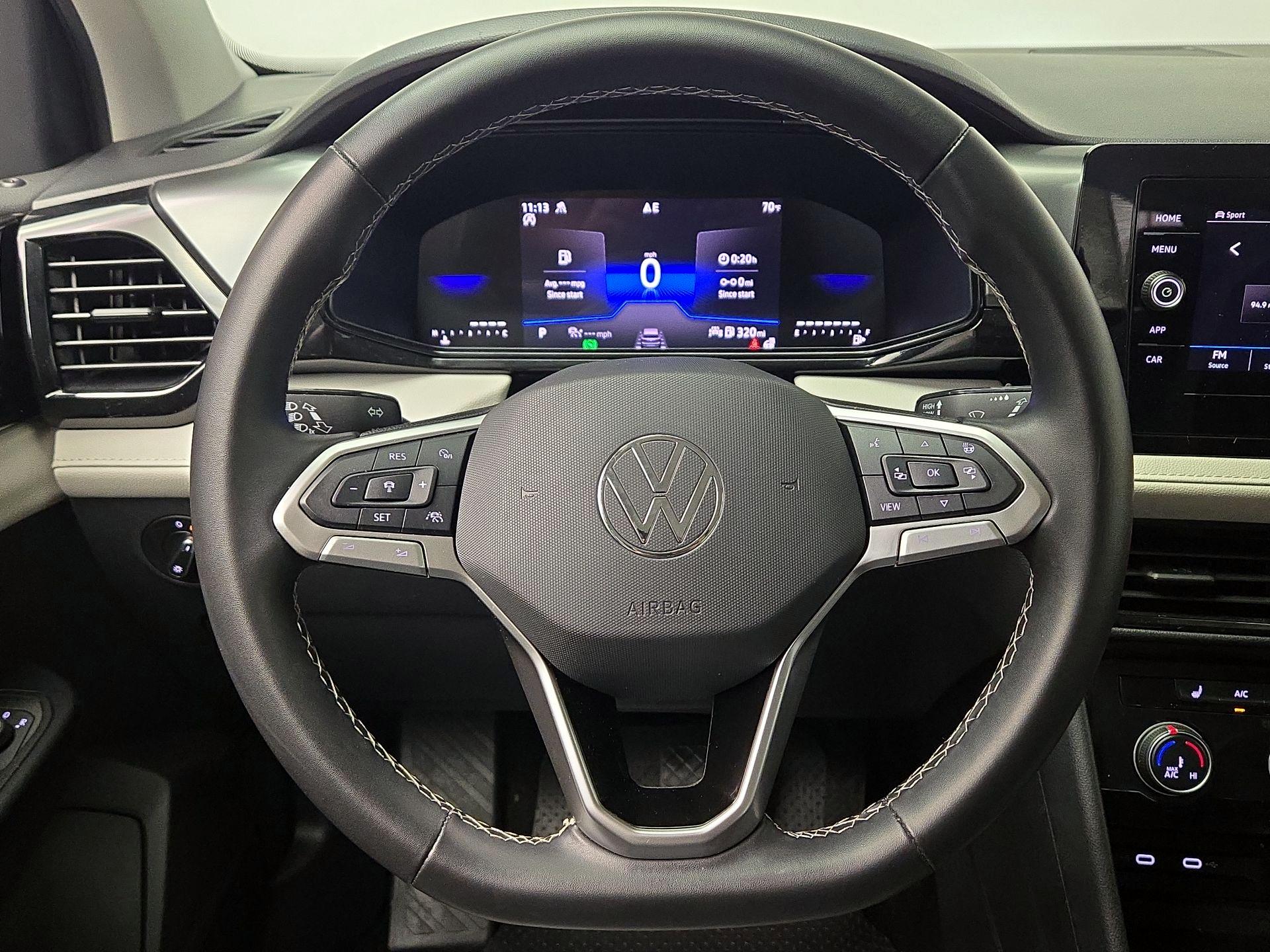 Thumbnail: 2025 Volkswagen Taos - 10