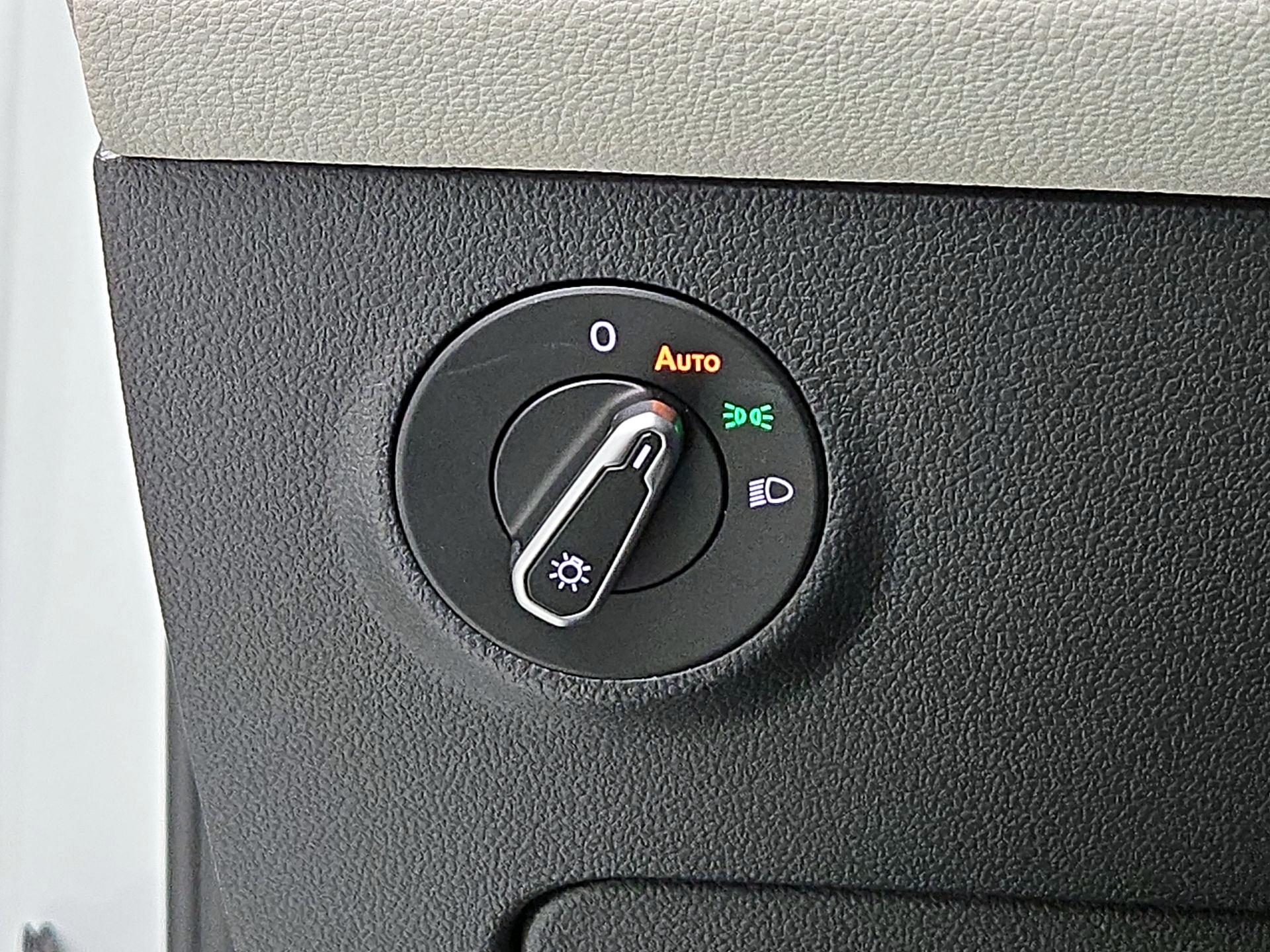 Thumbnail: 2025 Volkswagen Taos - 13