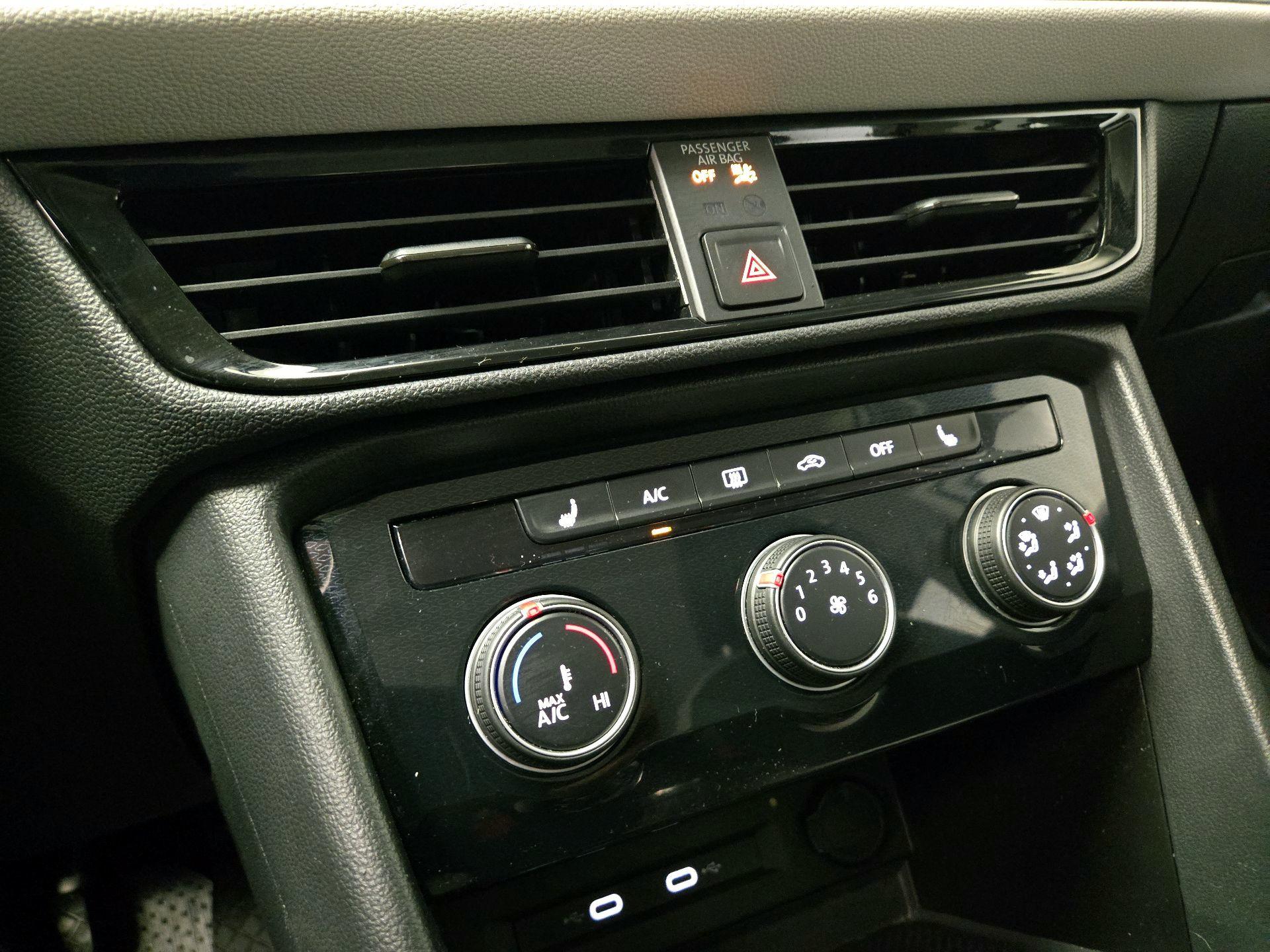 Thumbnail: 2025 Volkswagen Taos - 16