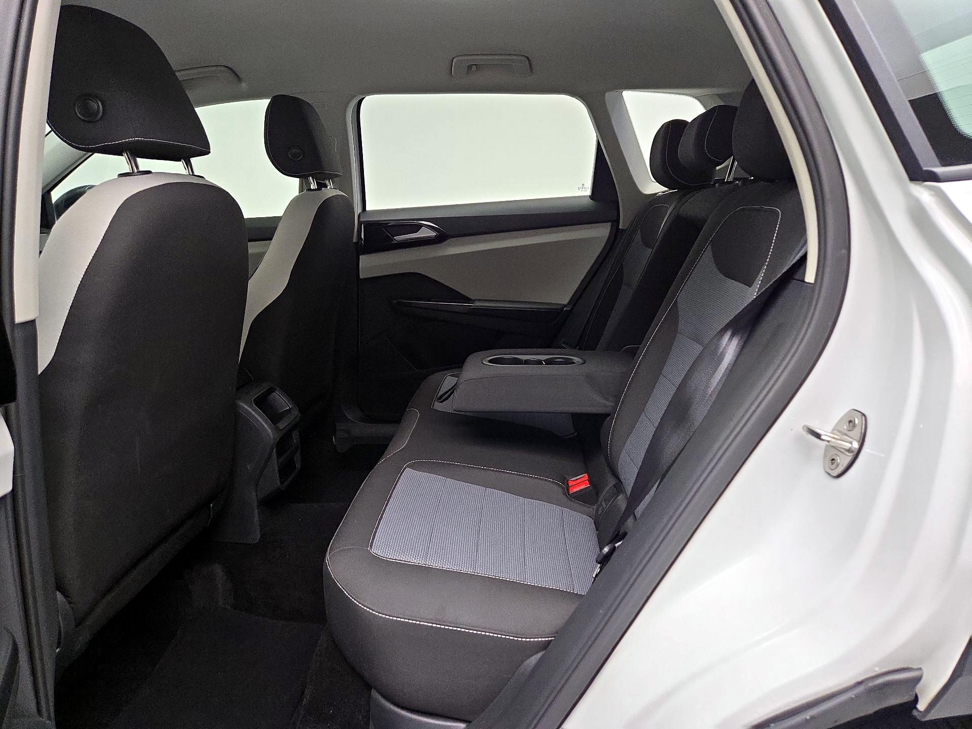 Thumbnail: 2025 Volkswagen Taos - 19