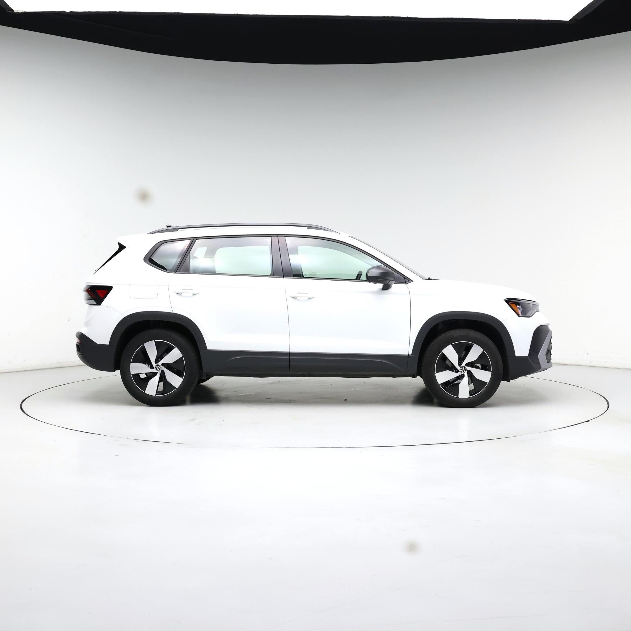 Thumbnail: 2025 Volkswagen Taos - 7