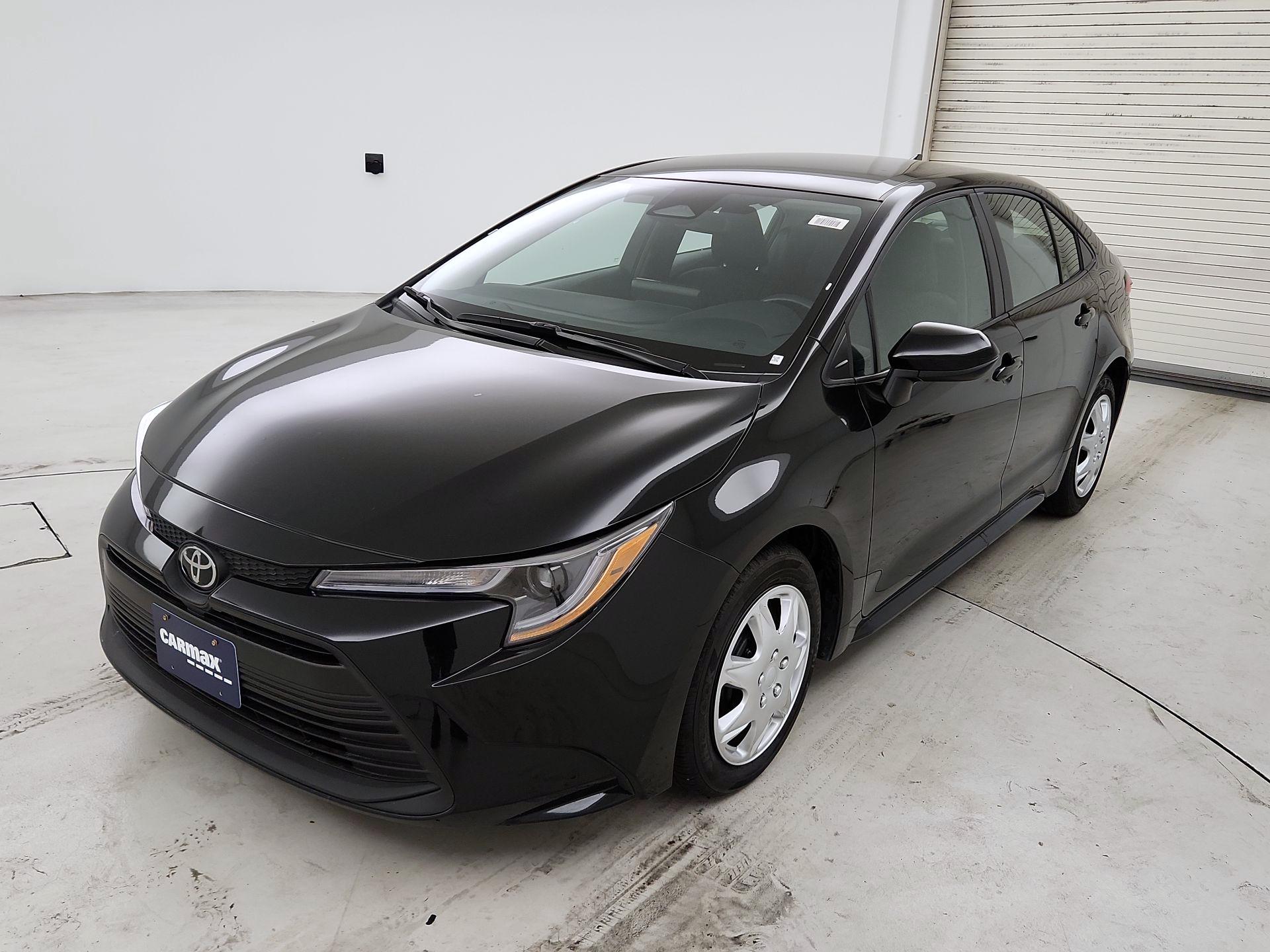 Thumbnail: 2025 Toyota Corolla - 3