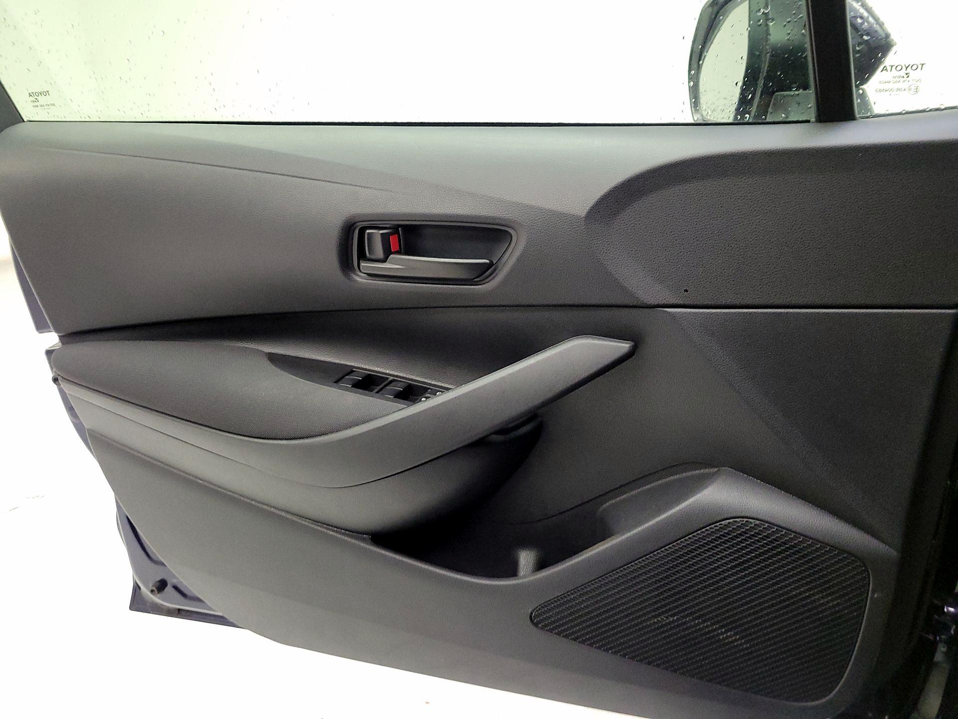 Thumbnail: 2025 Toyota Corolla - 10