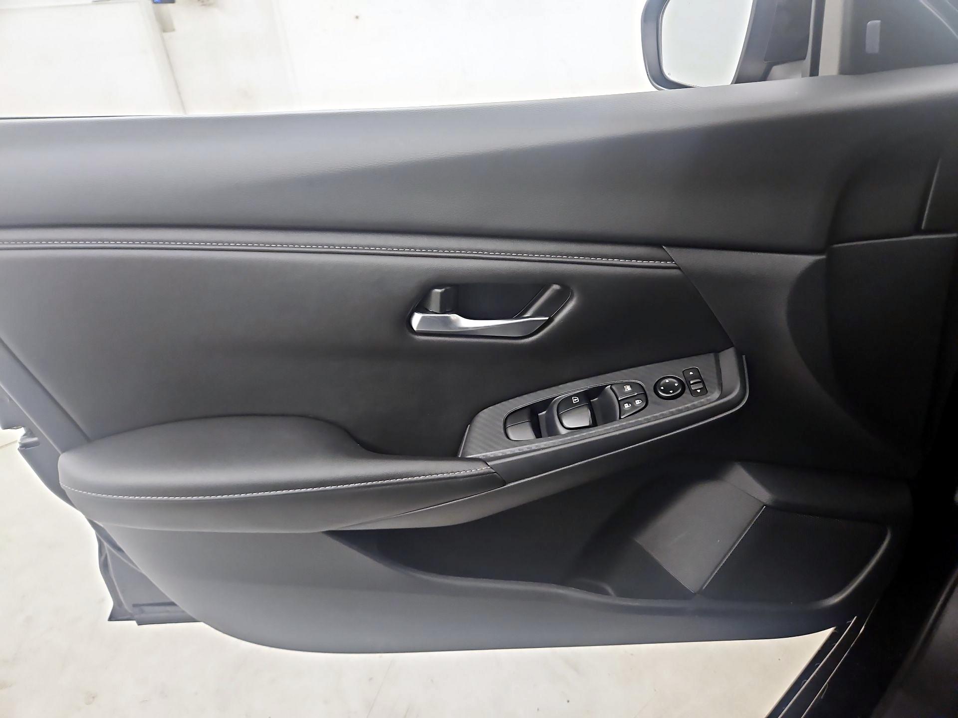 Thumbnail: 2025 Nissan Sentra - 12