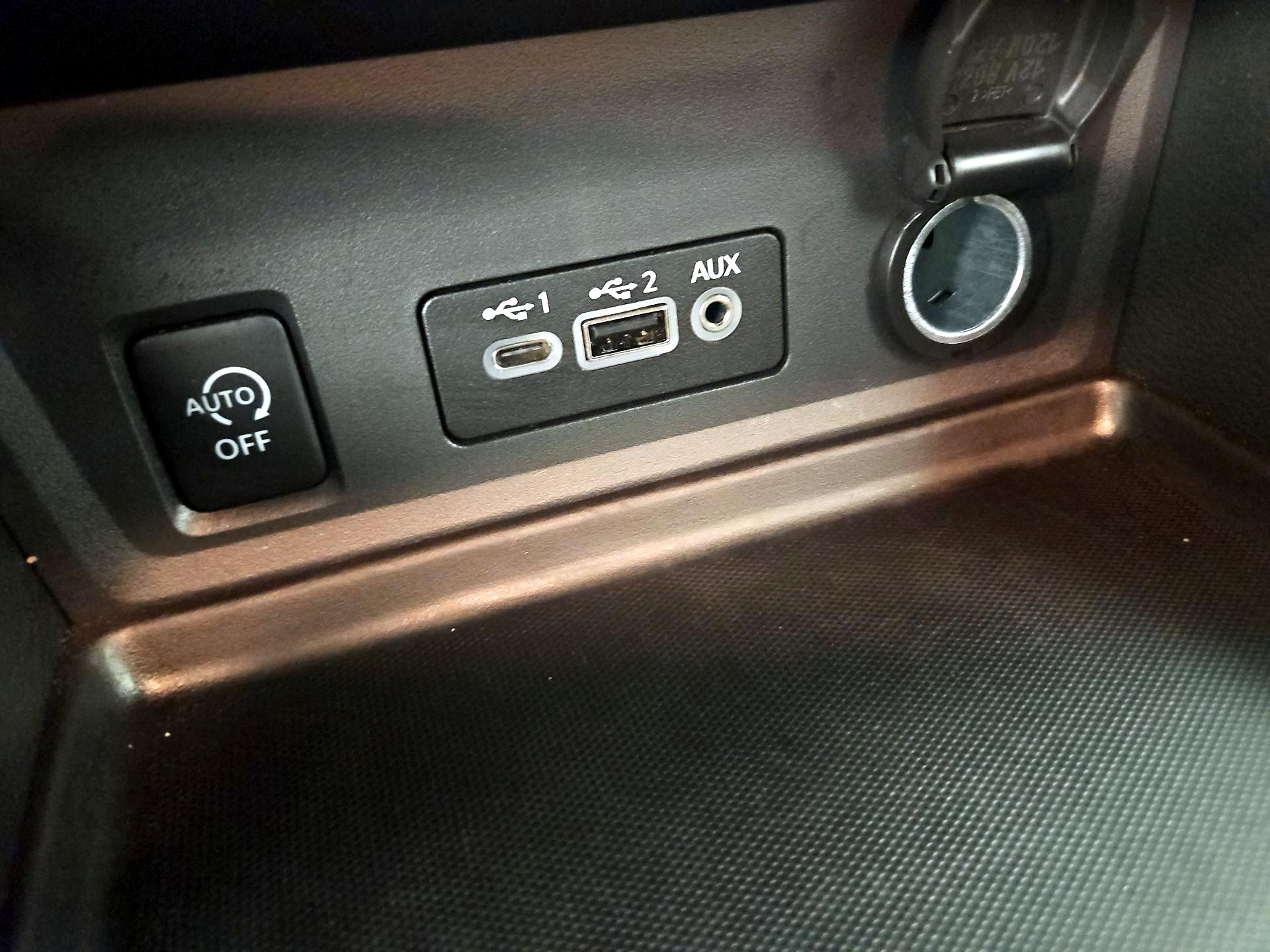 Thumbnail: 2025 Nissan Sentra - 18