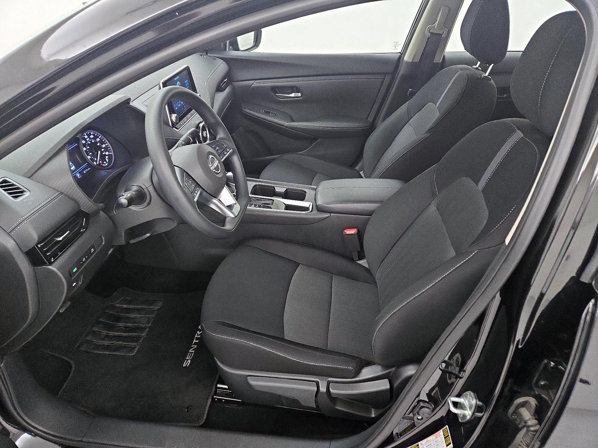 Thumbnail: 2025 Nissan Sentra - 11