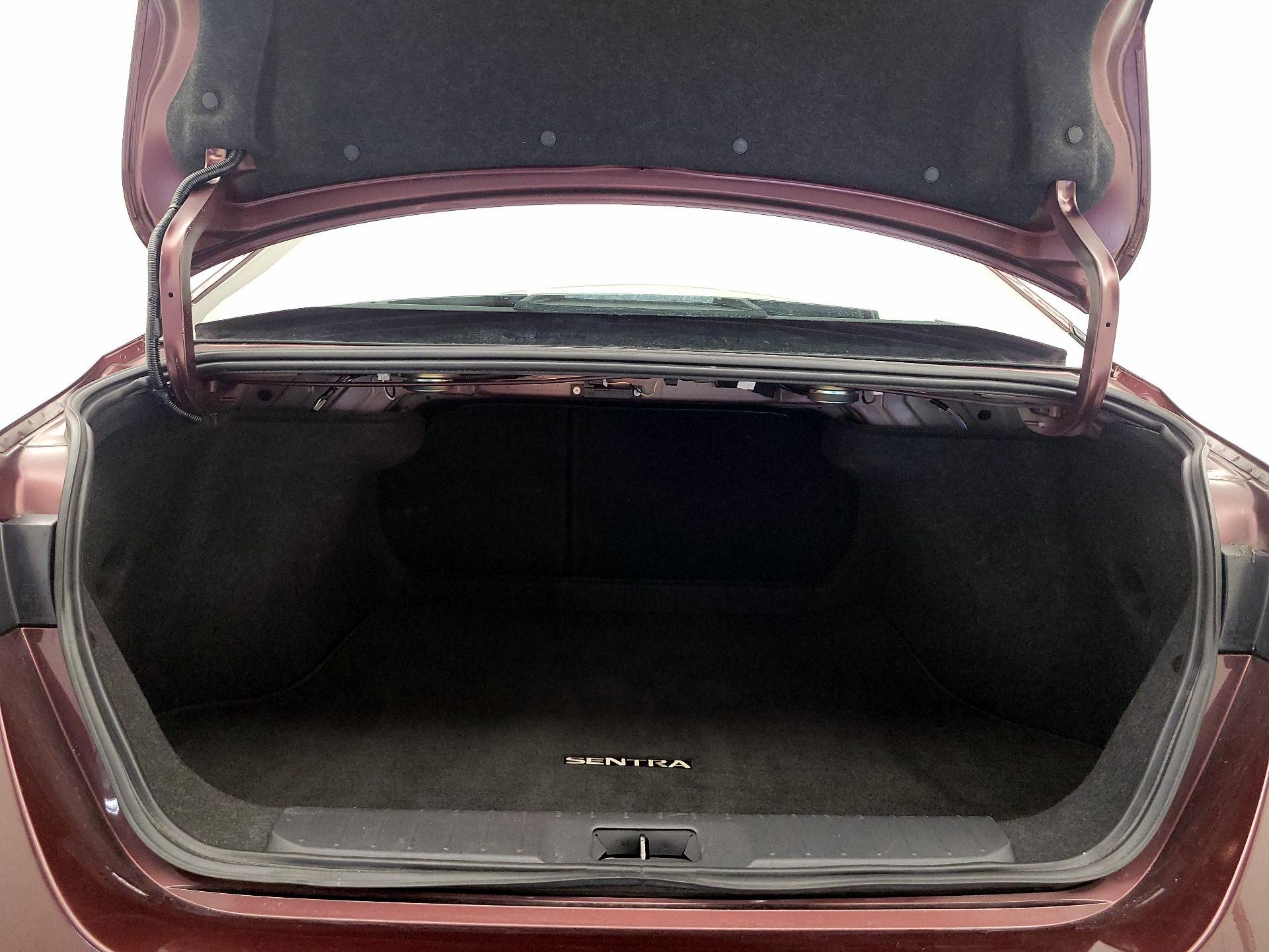 Thumbnail: 2025 Nissan Sentra - 20