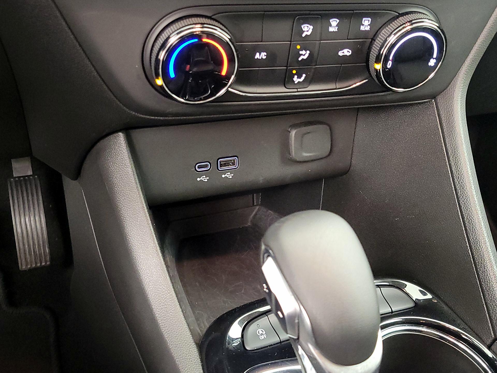 Thumbnail: 2025 Buick Encore GX - 18