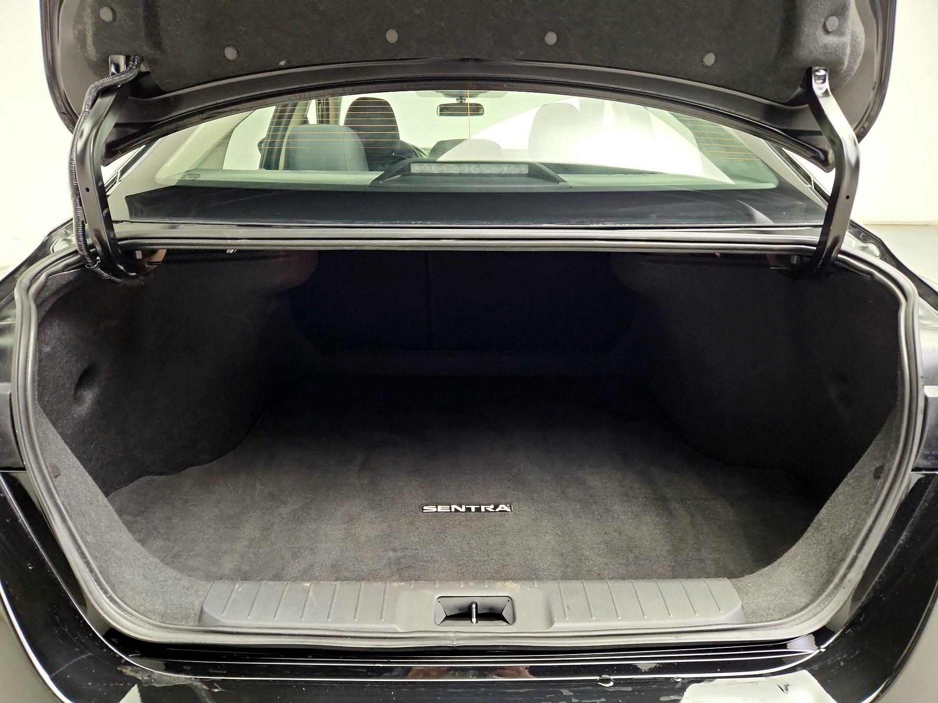 Thumbnail: 2025 Nissan Sentra - 20