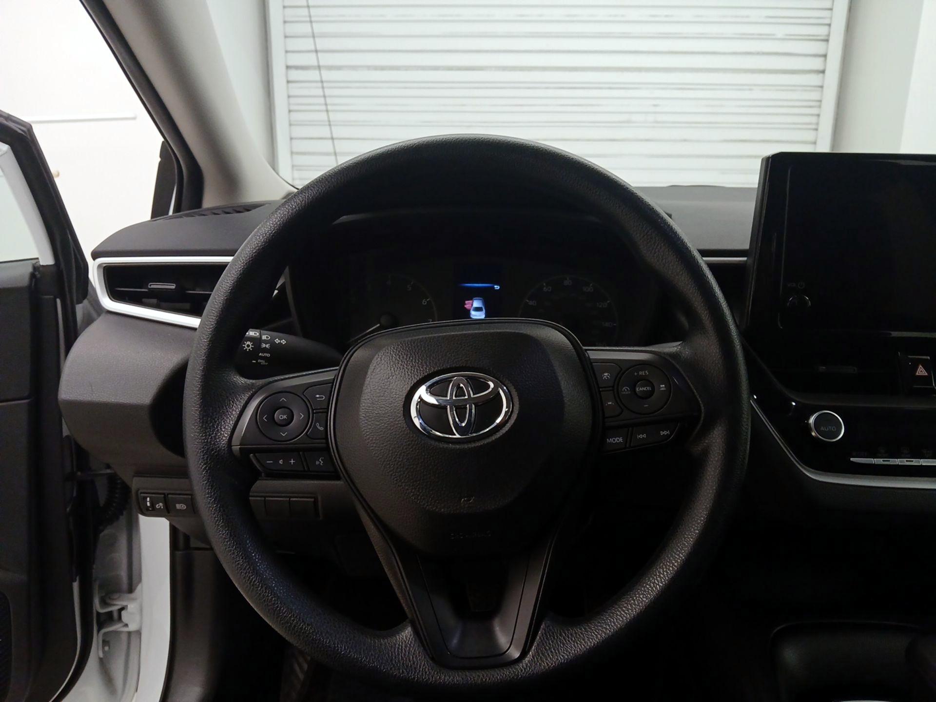 Thumbnail: 2025 Toyota Corolla - 10